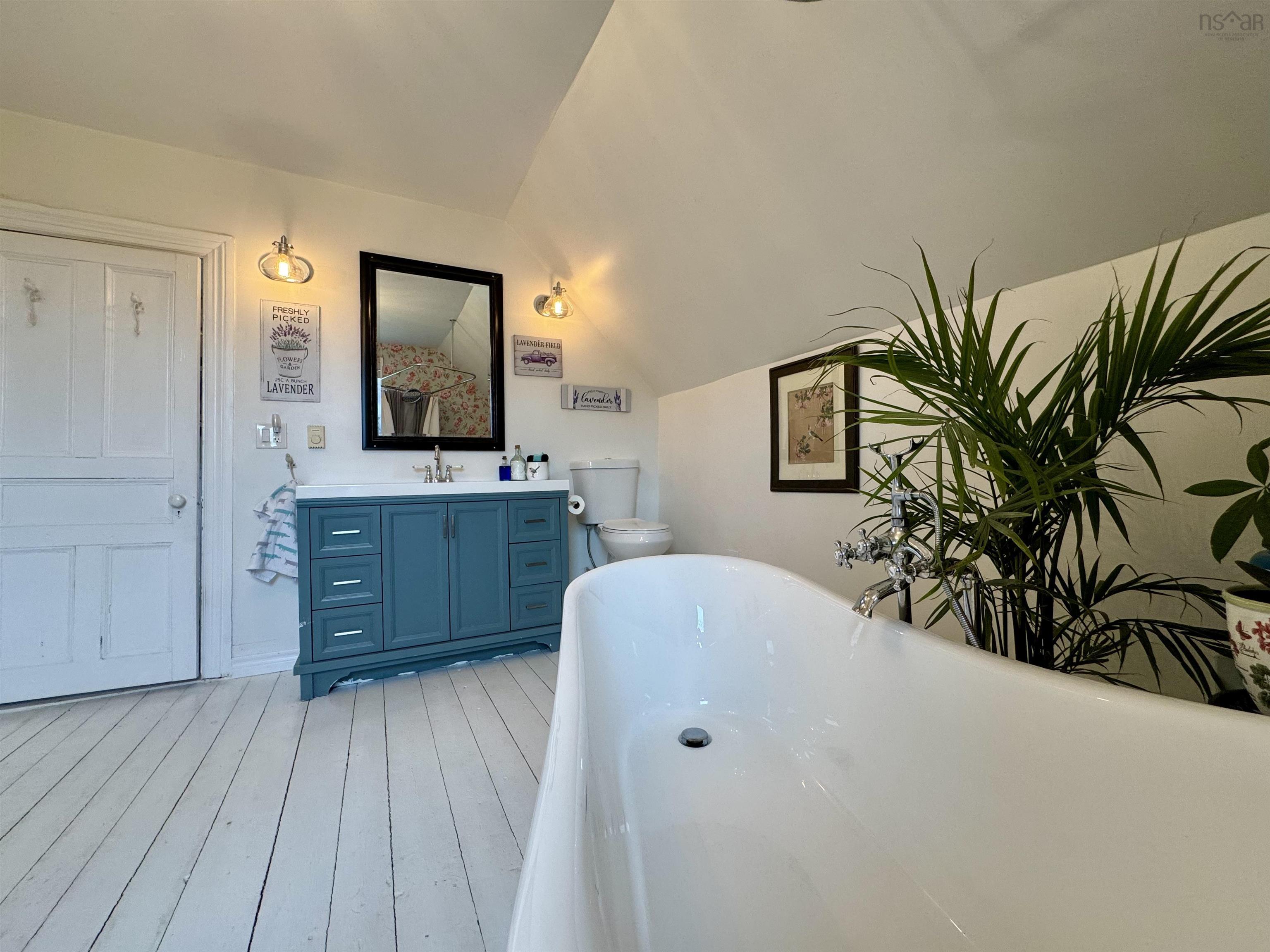 $399,000.00: 3463 Loch Lomond Rd., Loch Lomond