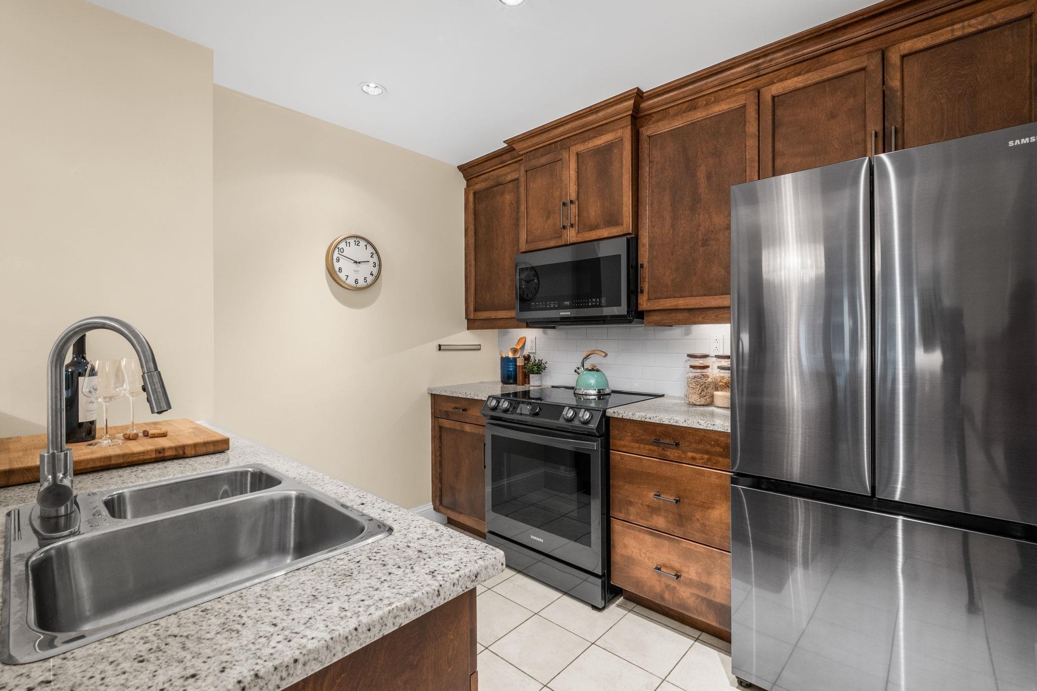 $519,000.00: 1001 1550 Dresden Row, Halifax