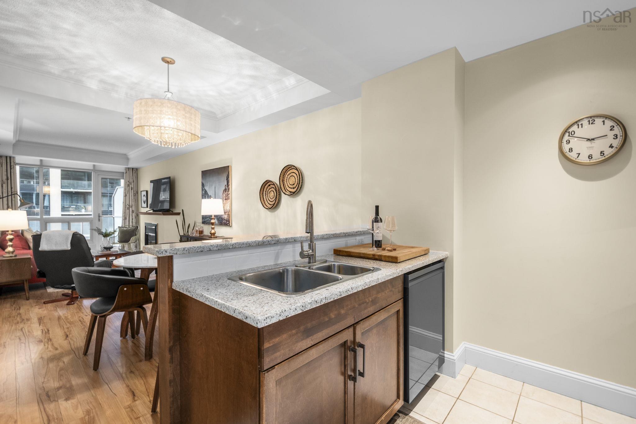 $519,000.00: 1001 1550 Dresden Row, Halifax