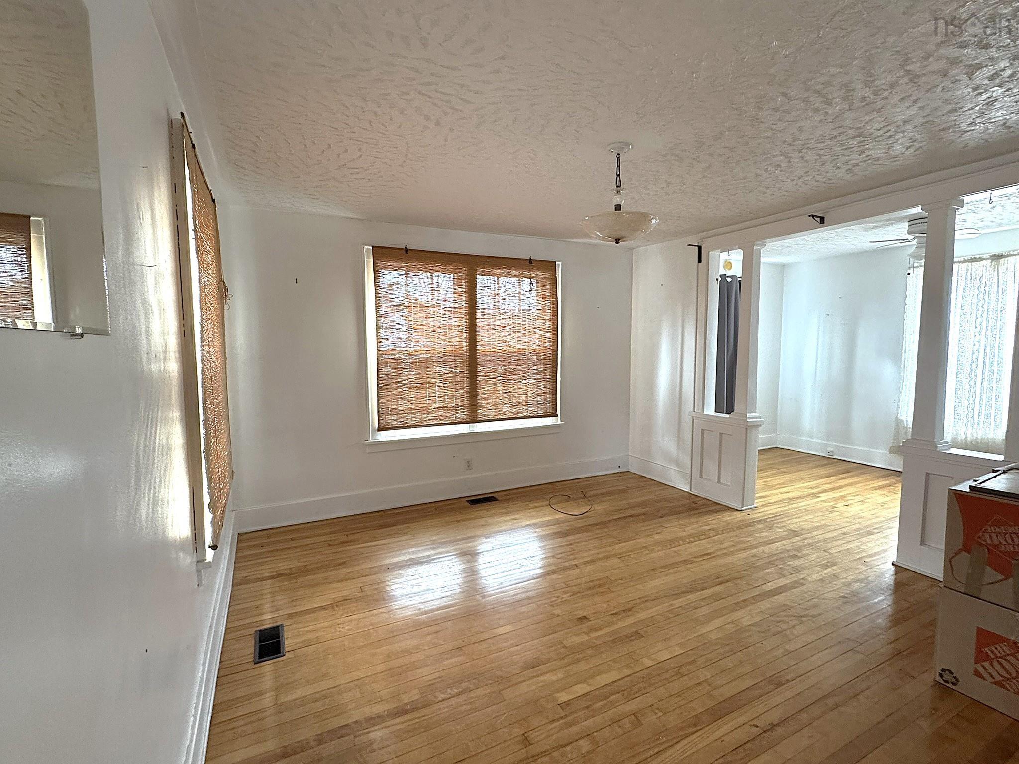 $199,900.00: 61 Lawrencetown Lane, Lawrencetown