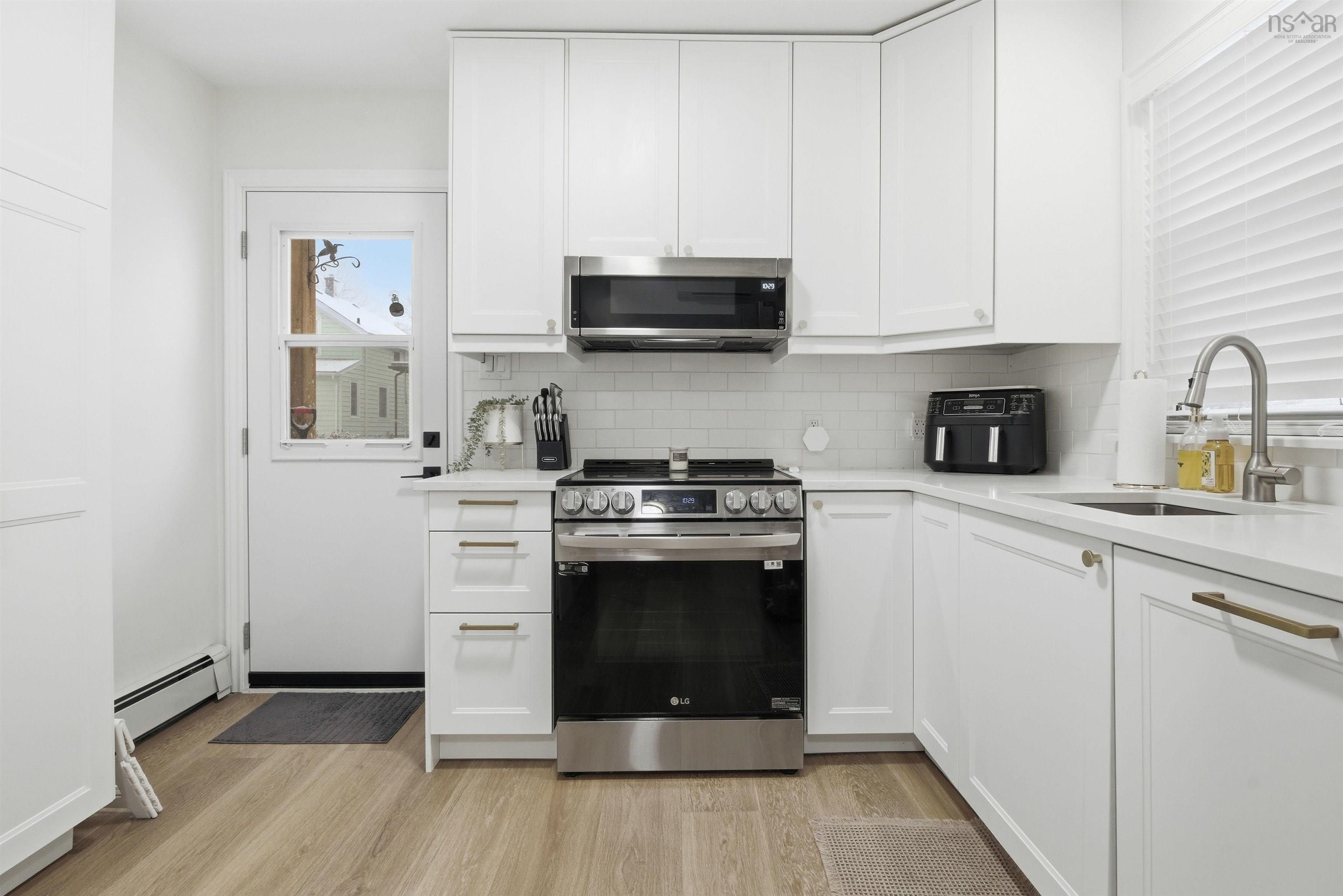 $869,900.00: 2759 Dublin Street, Halifax