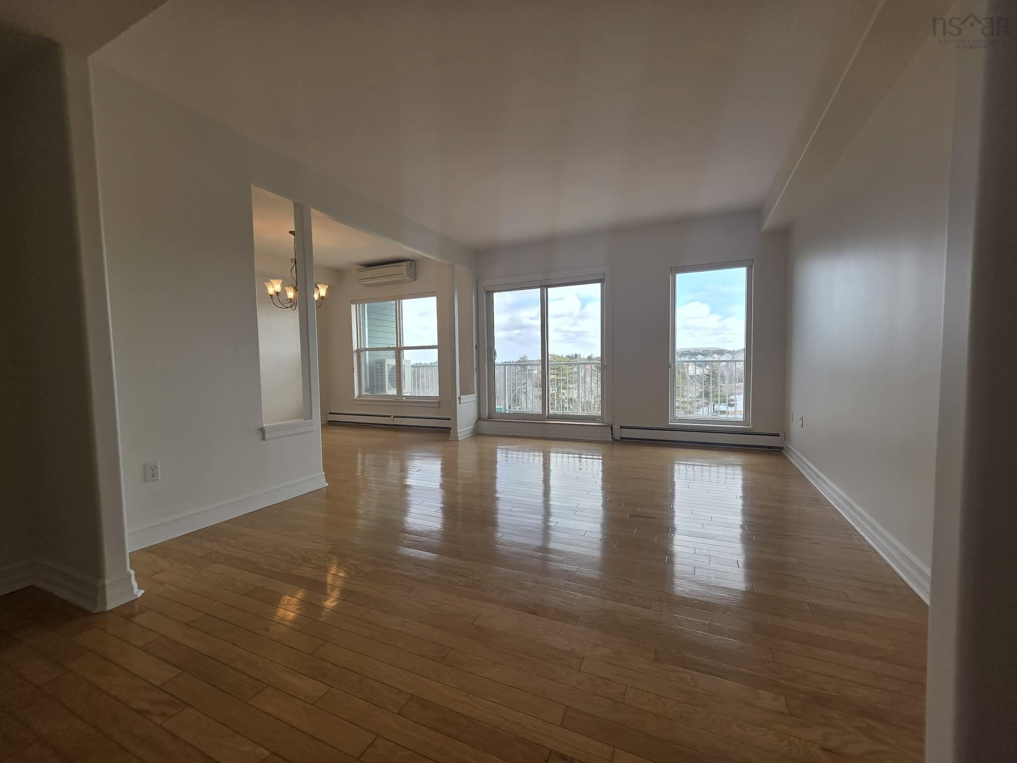 $524,900.00: 403 429 Parkland Drive, Halifax