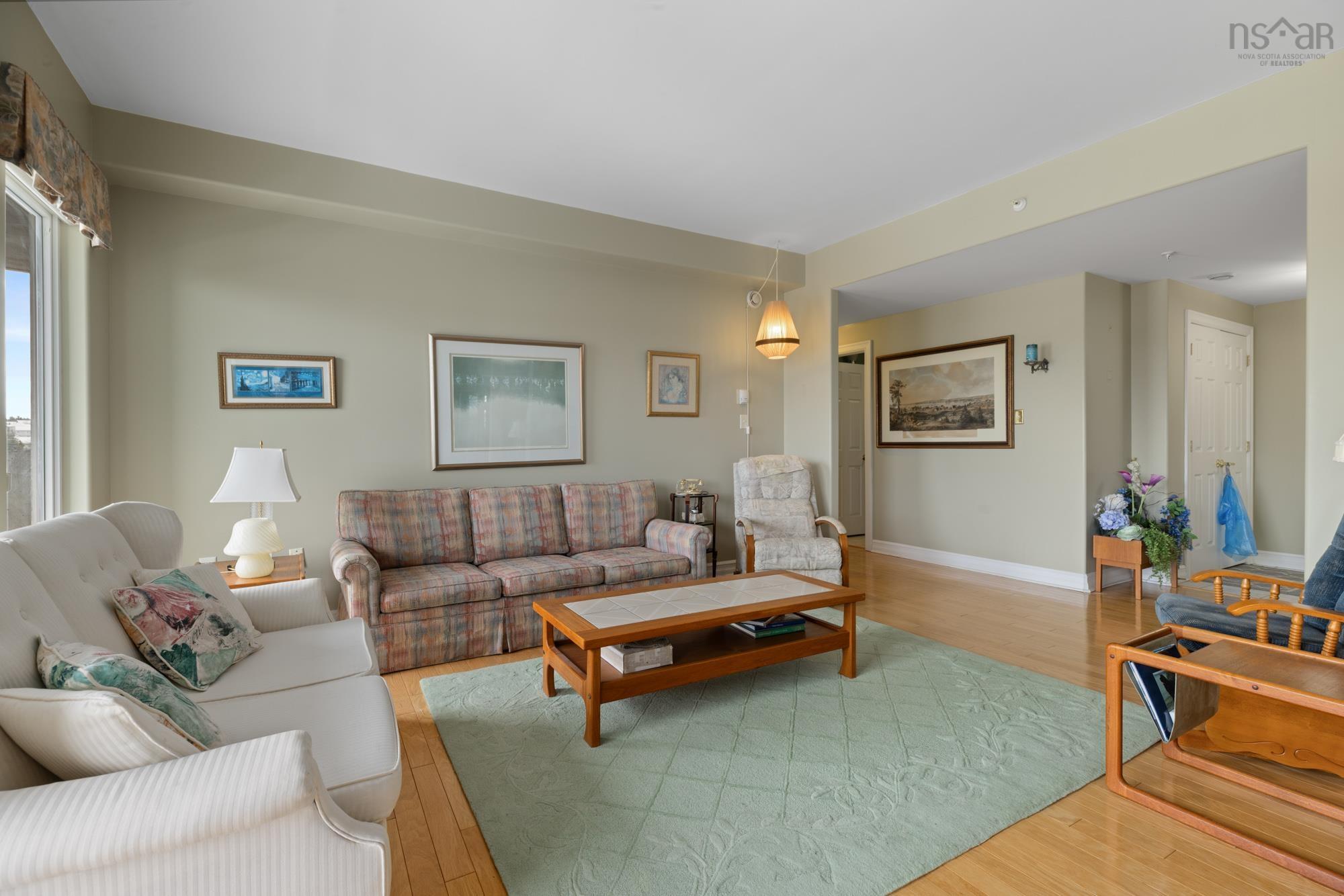 $524,900.00: 403 429 Parkland Drive, Halifax