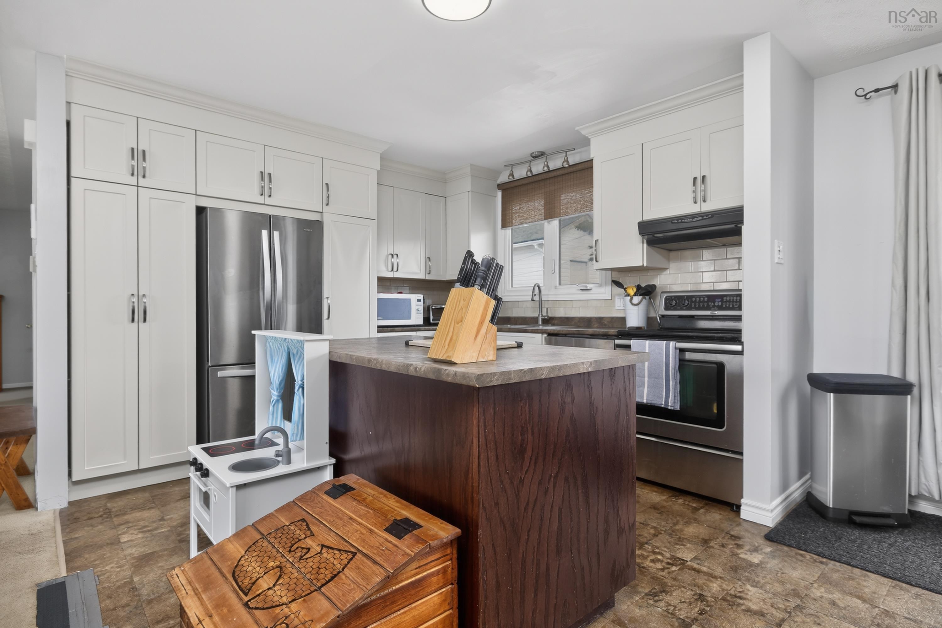 $474,900.00: 20 Allison Drive, Dartmouth