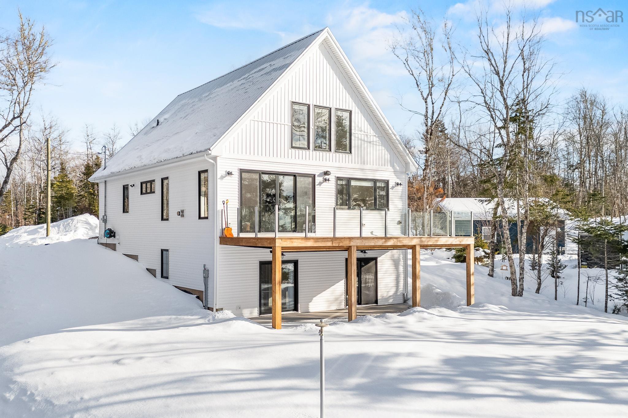 $1,399,895.00: 22 Western Point Lane, East Hants