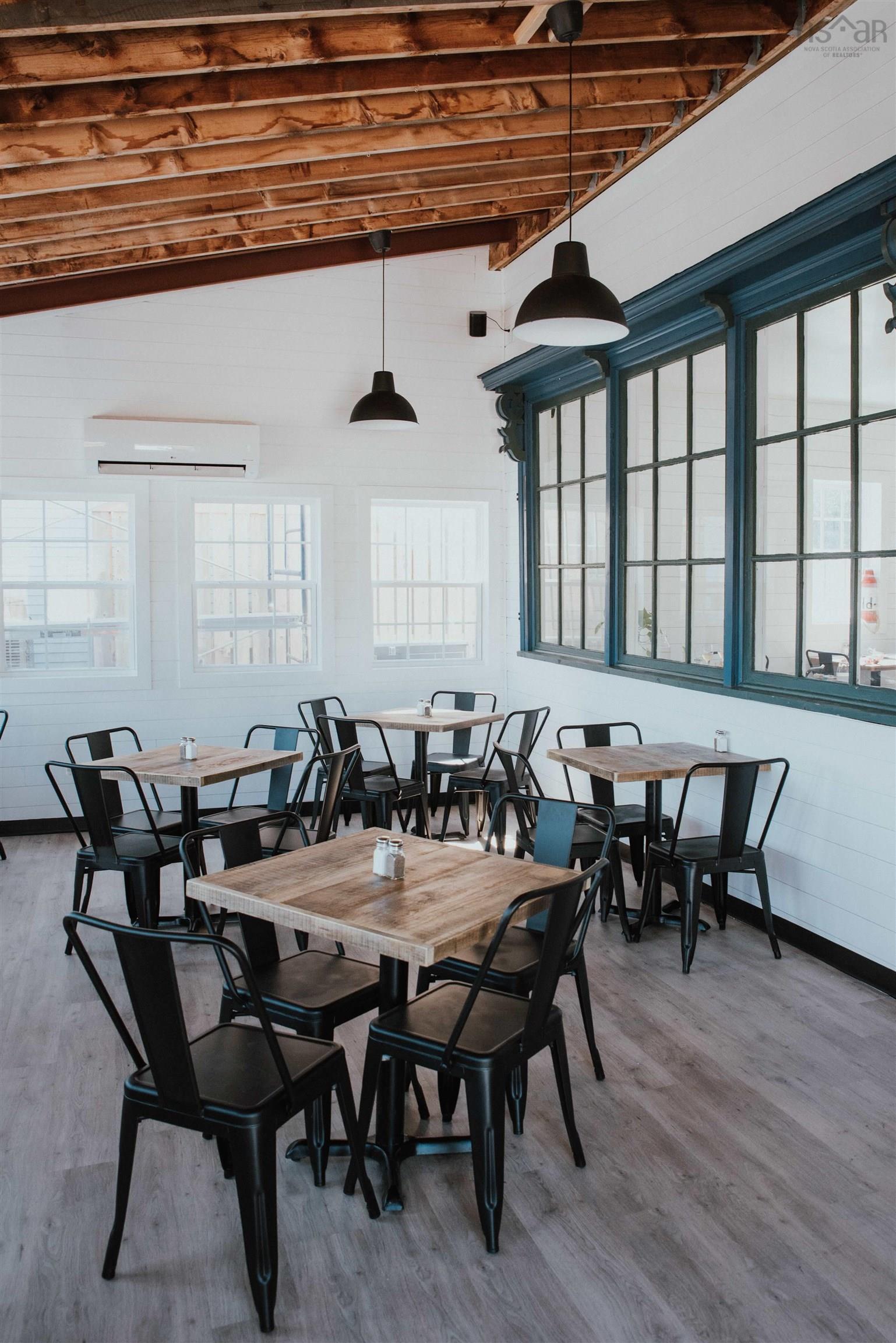 $949,000.00: 5315 Highway 3, Chester Basin