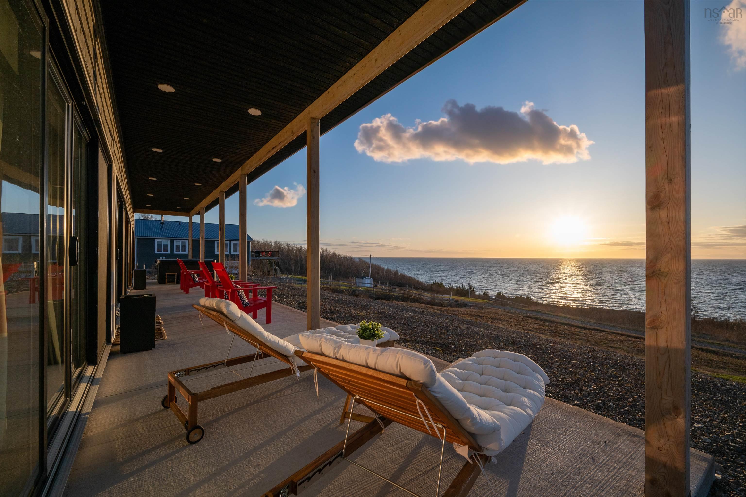 $849,900.00: 55 Northumberland Lane, Georgeville