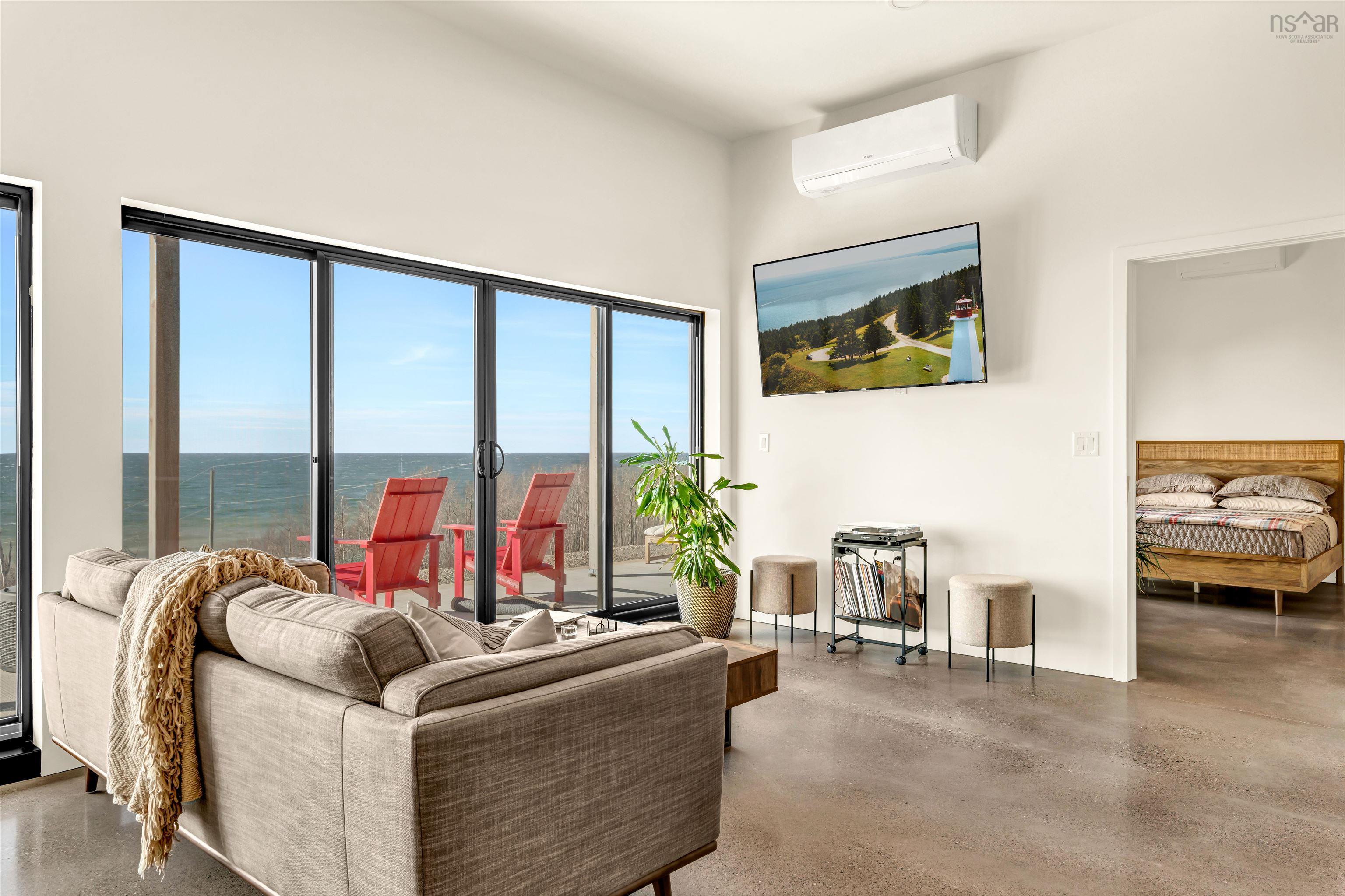 $849,900.00: 55 Northumberland Lane, Georgeville