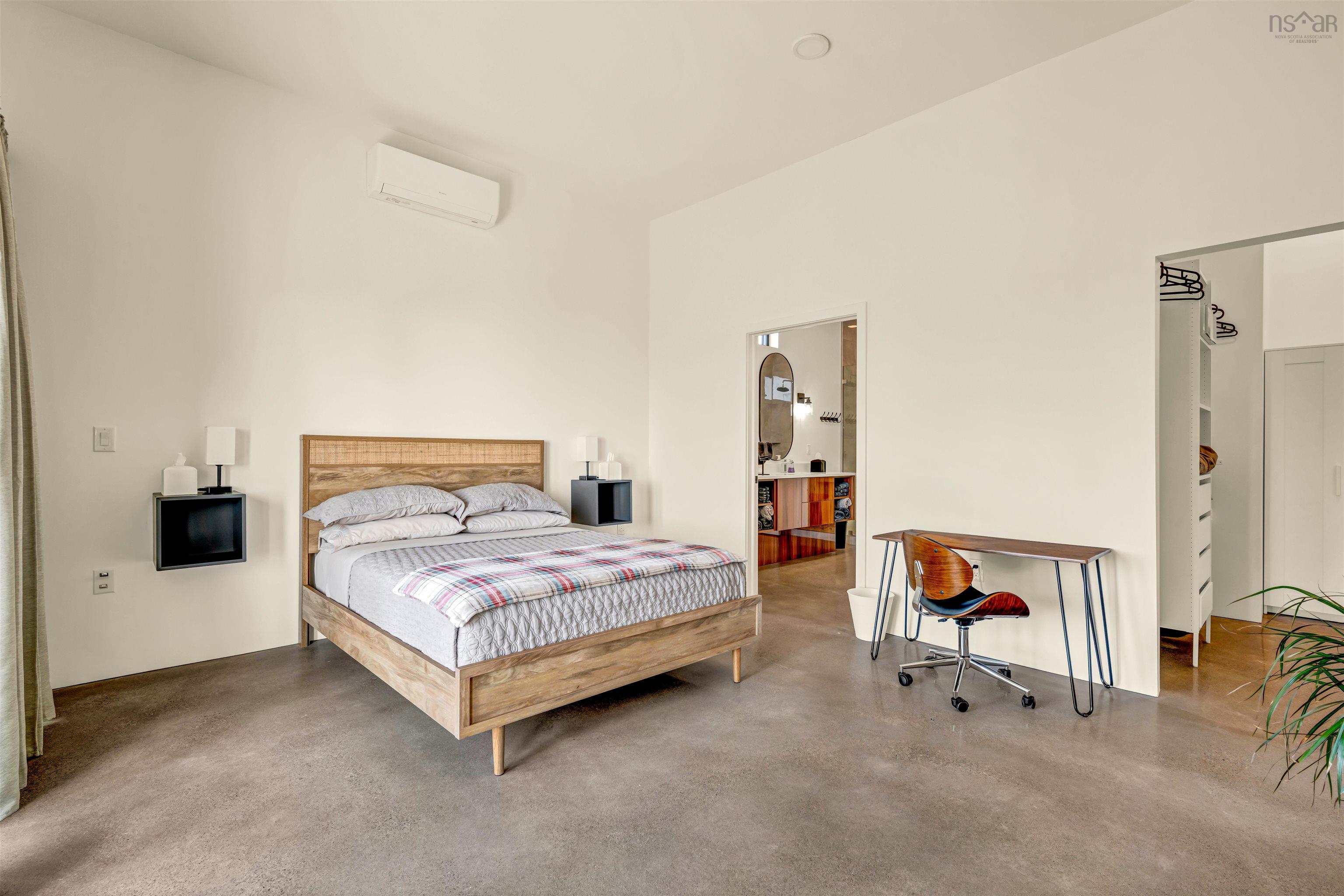 $849,900.00: 55 Northumberland Lane, Georgeville