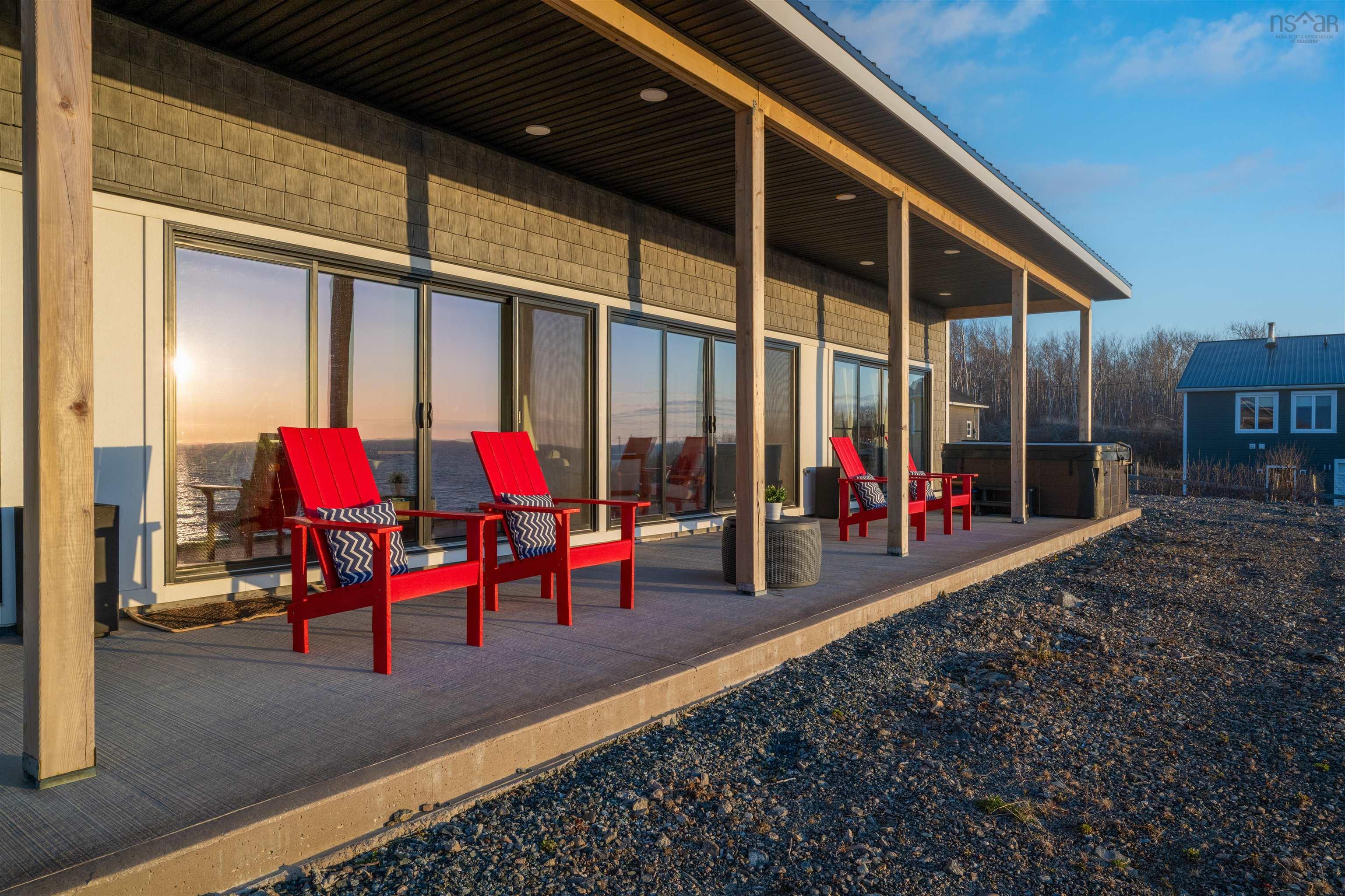 $849,900.00: 55 Northumberland Lane, Georgeville