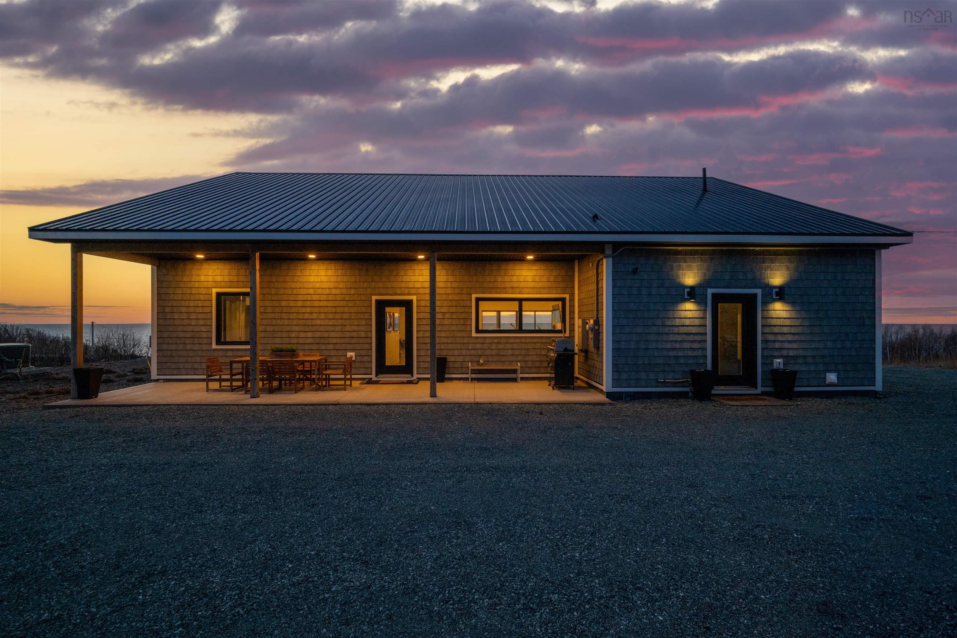 $849,900.00: 55 Northumberland Lane, Georgeville