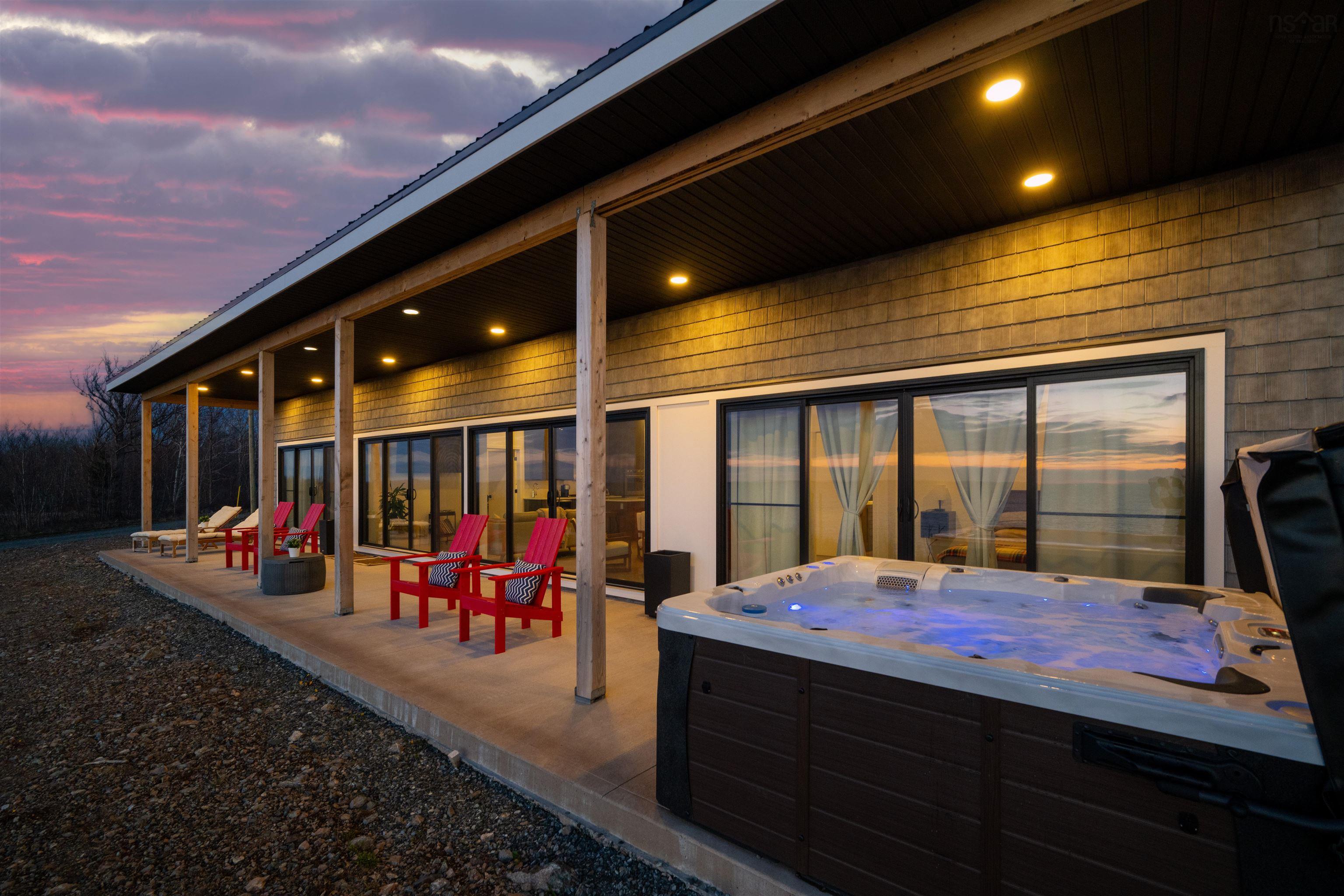 $849,900.00: 55 Northumberland Lane, Georgeville