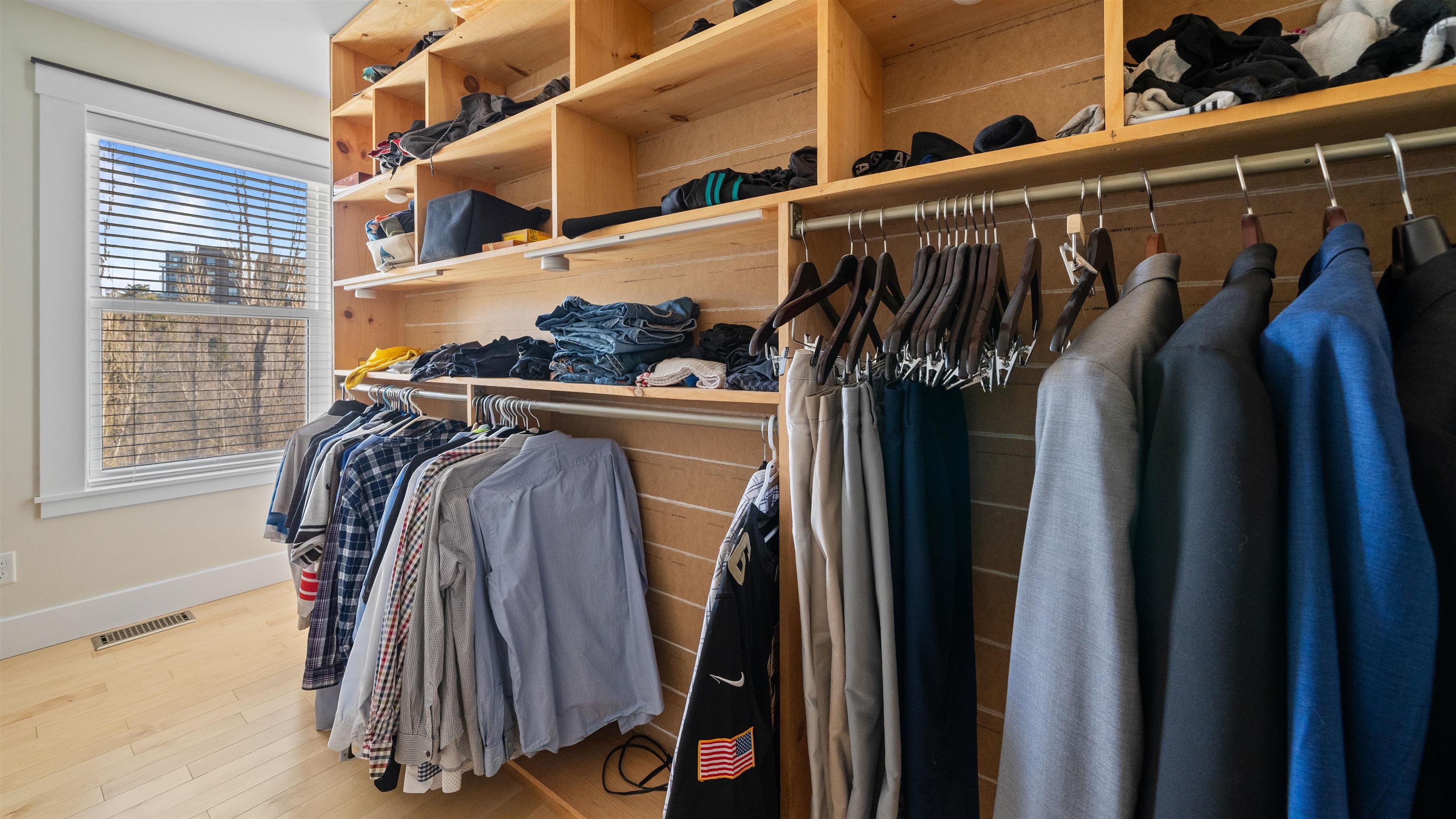 $949,900.00: 8 HollyHock Way, West Bedford