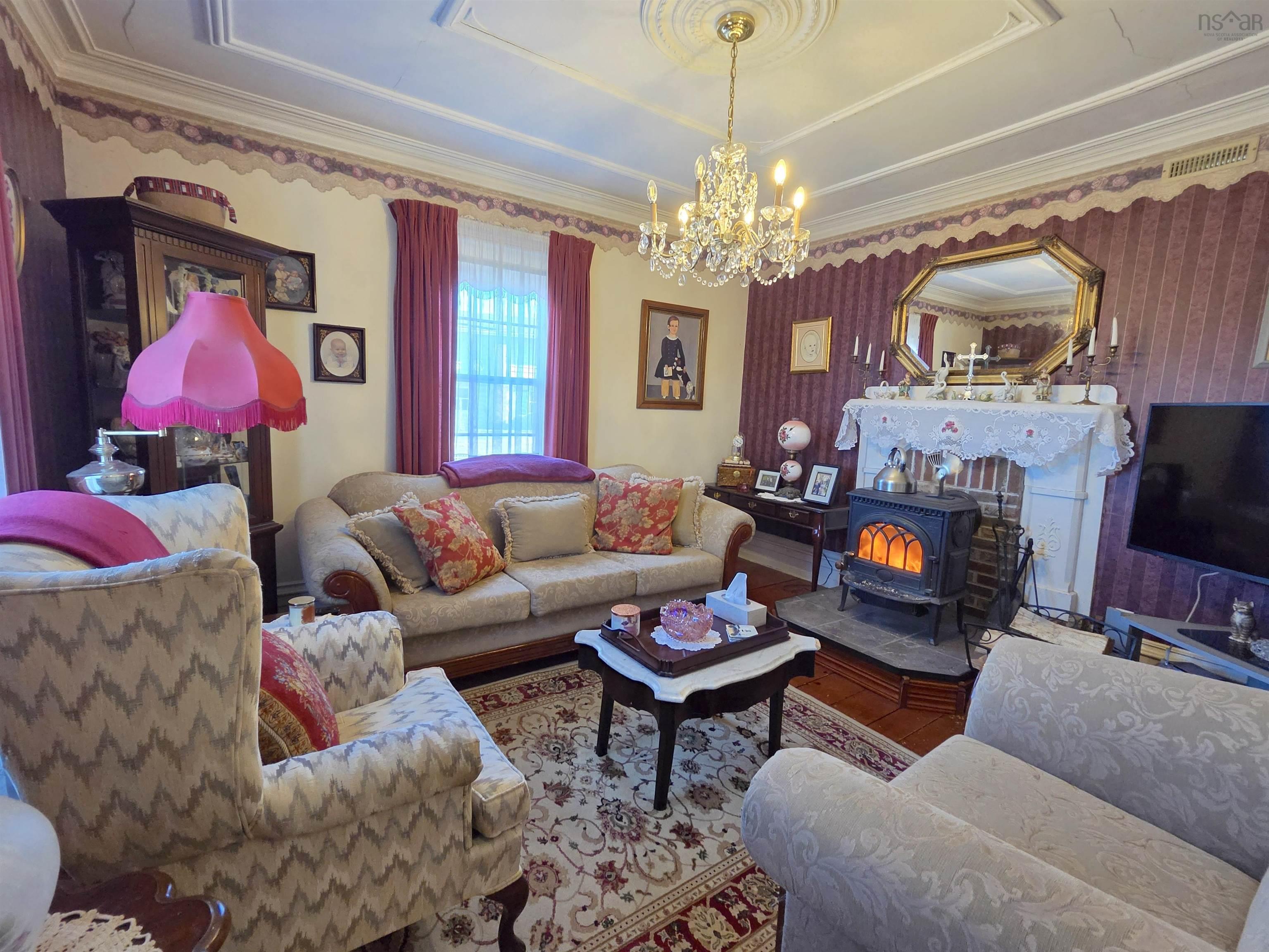 $599,900.00: 1247 Sandy Point Road, Sand Point