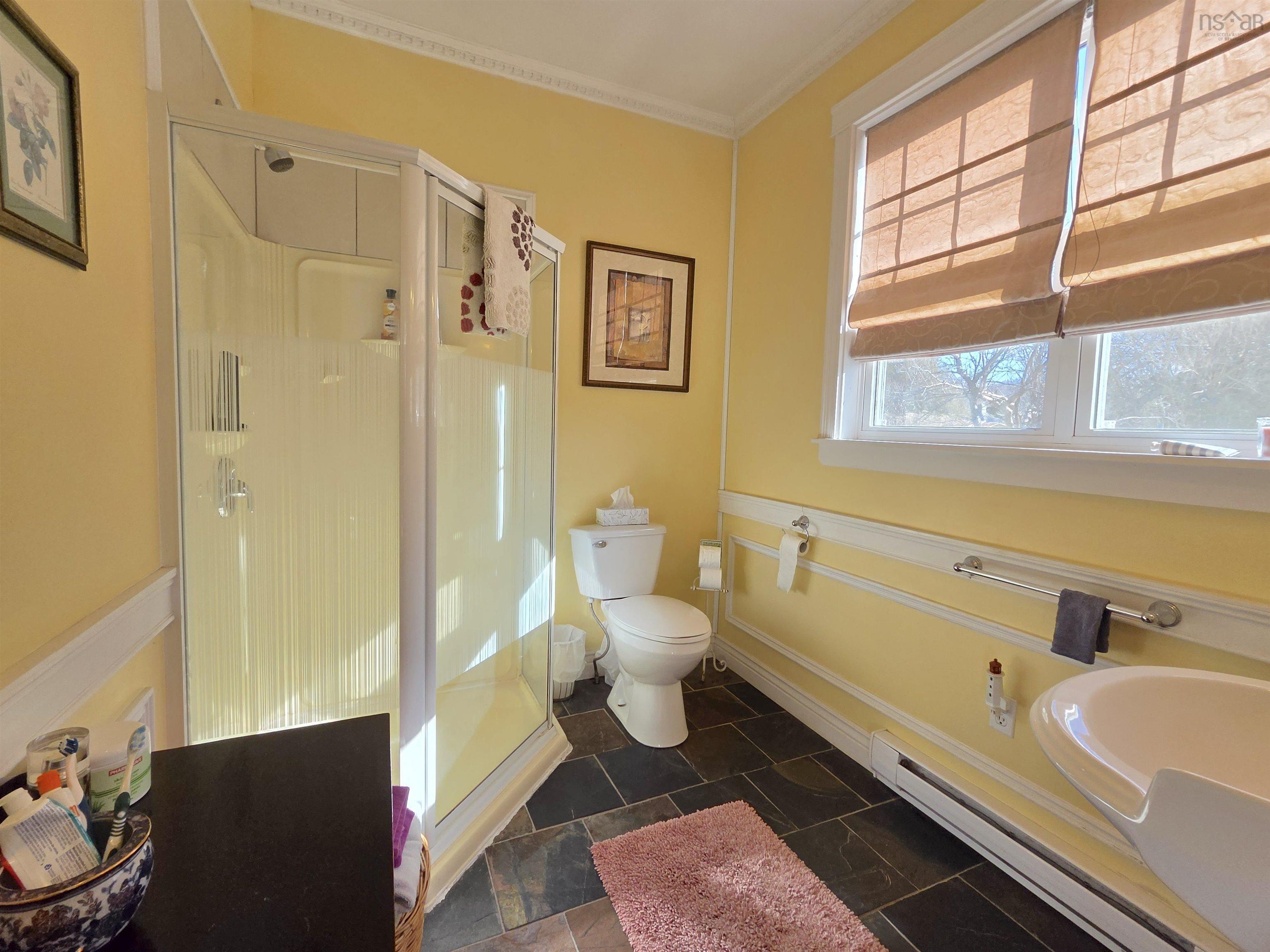 $599,900.00: 1247 Sandy Point Road, Sand Point