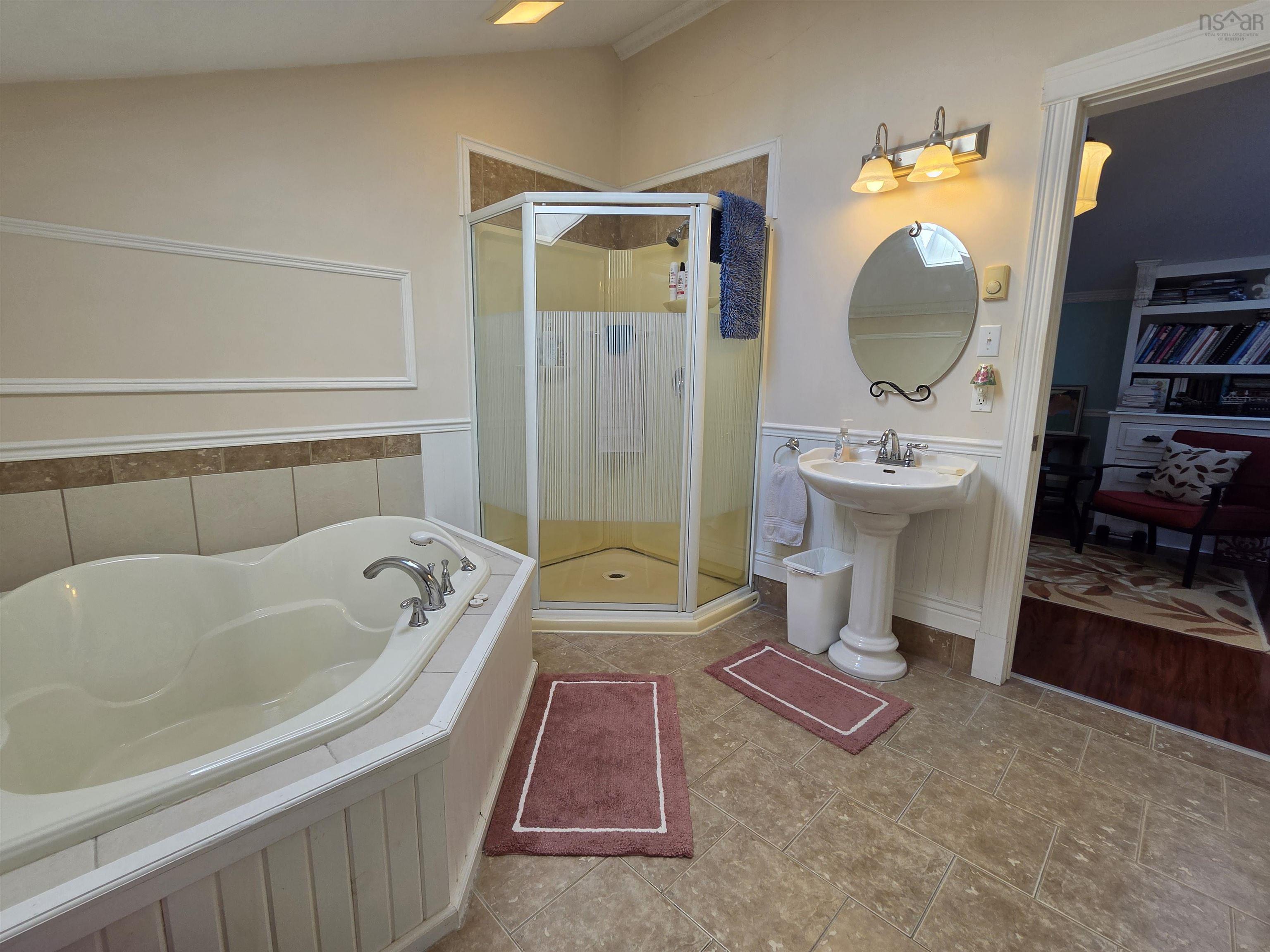 $599,900.00: 1247 Sandy Point Road, Sand Point