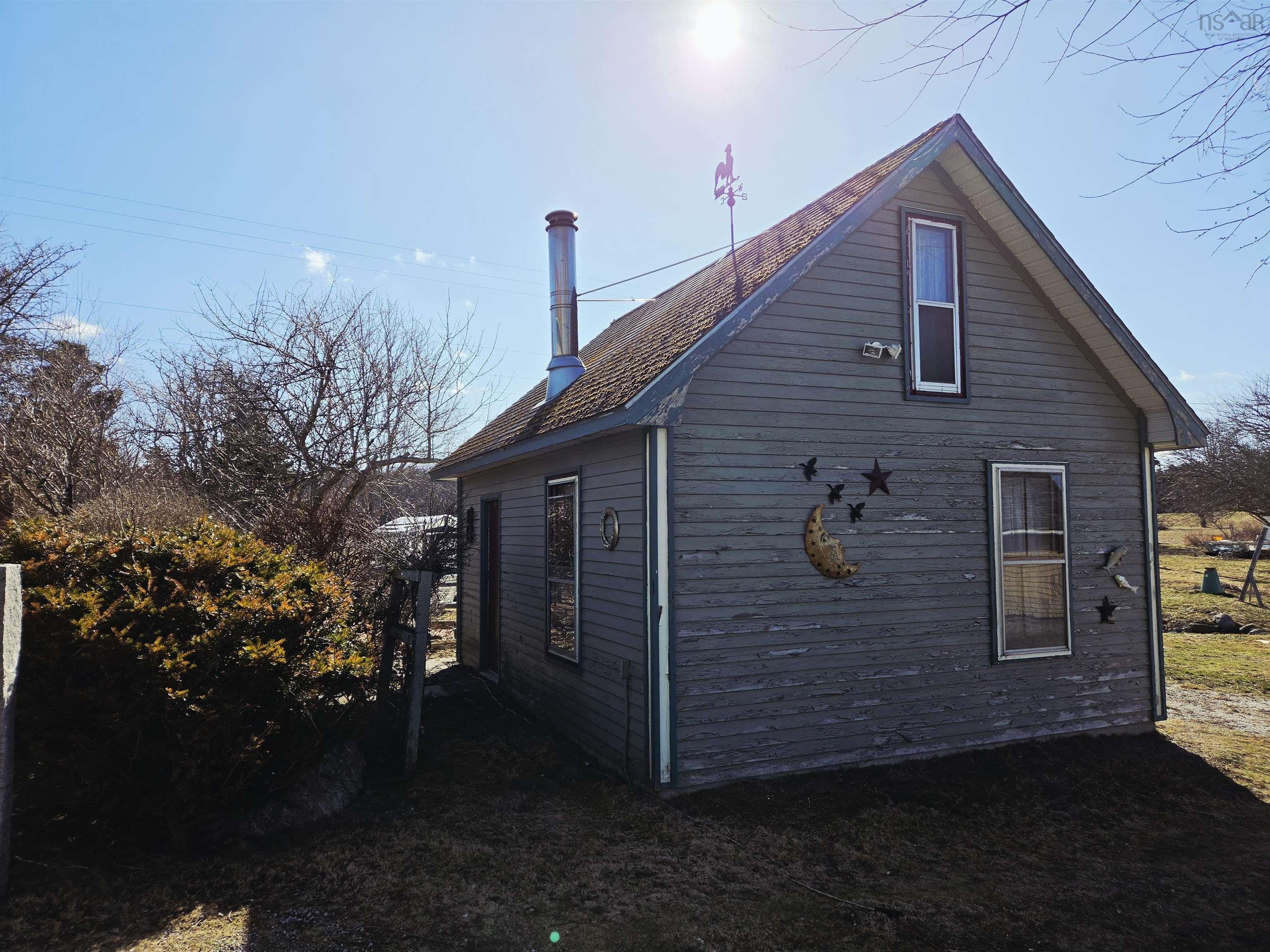 $599,900.00: 1247 Sandy Point Road, Sand Point