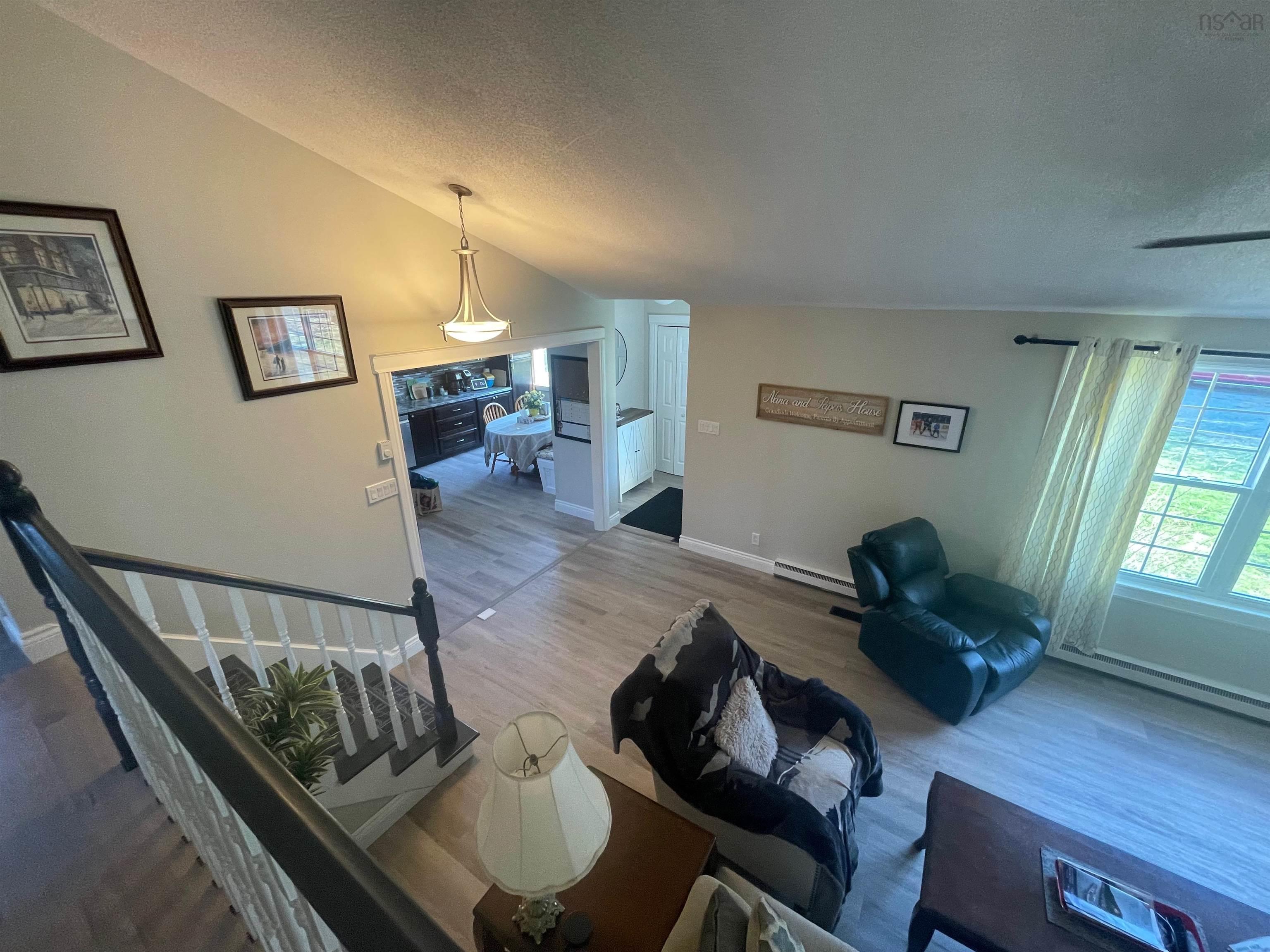 $329,900.00: 106 Morley Road, Portage
