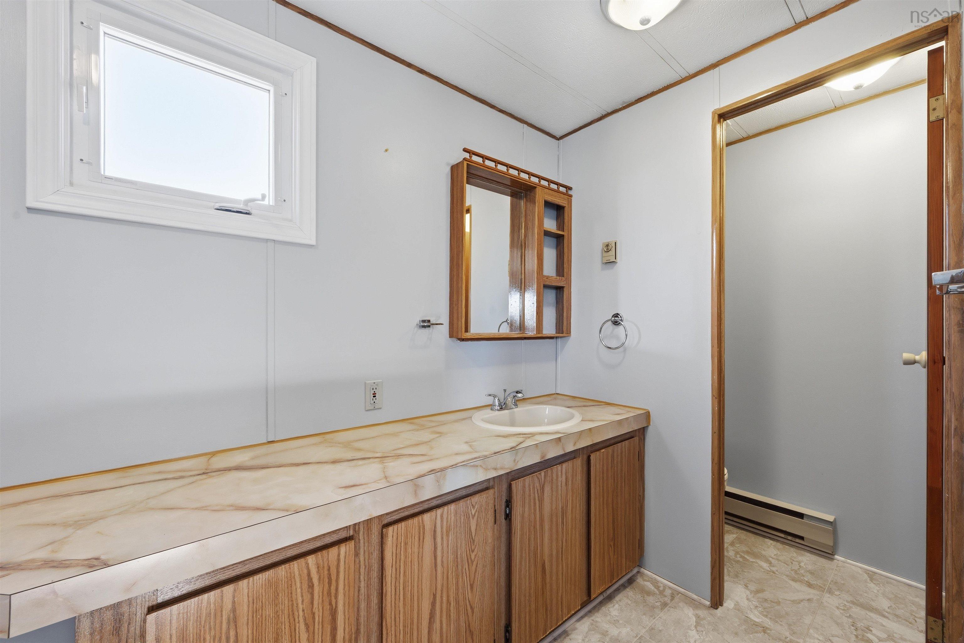 $254,500.00: 4 Cocoa Street, Dartmouth