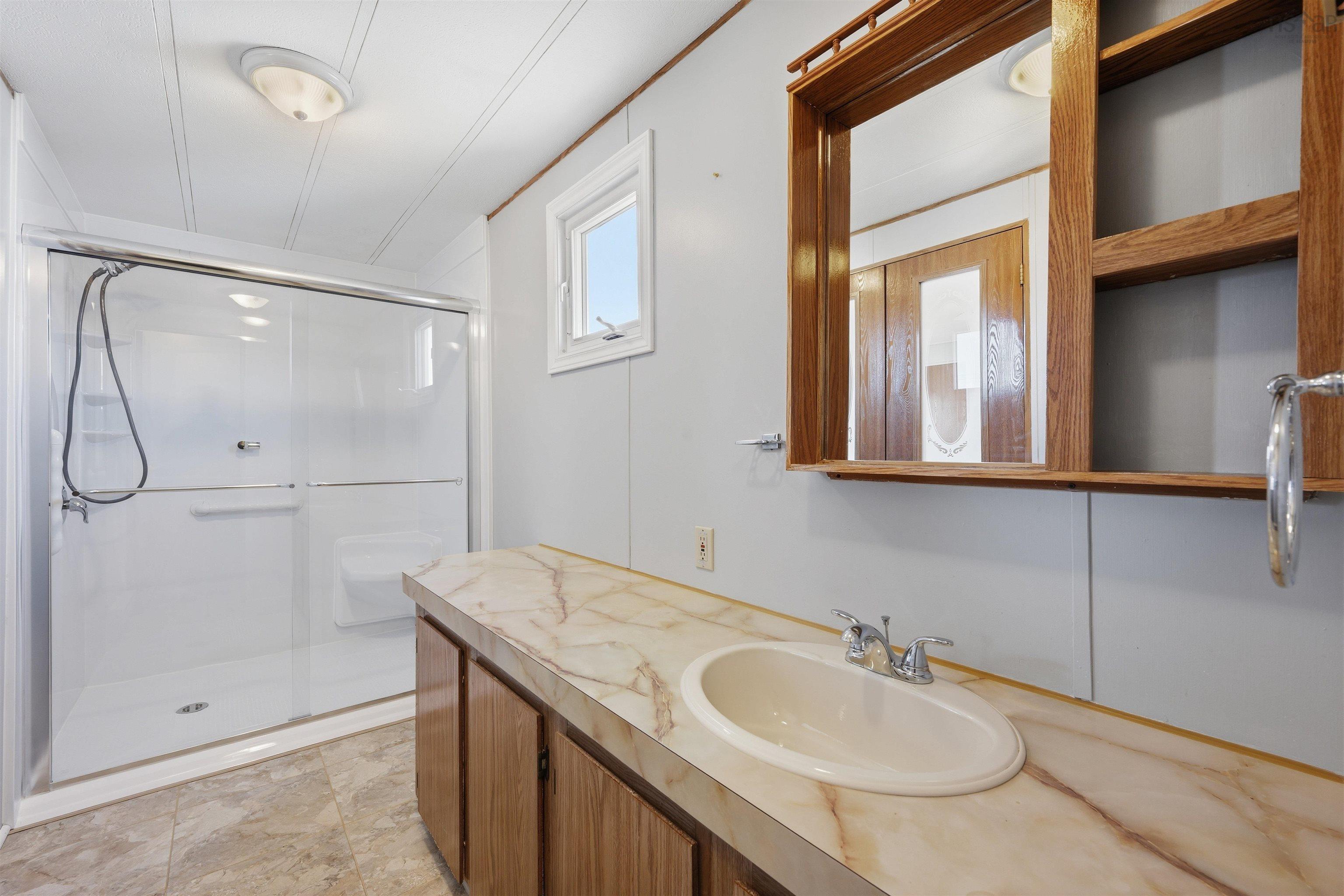 $254,500.00: 4 Cocoa Street, Dartmouth