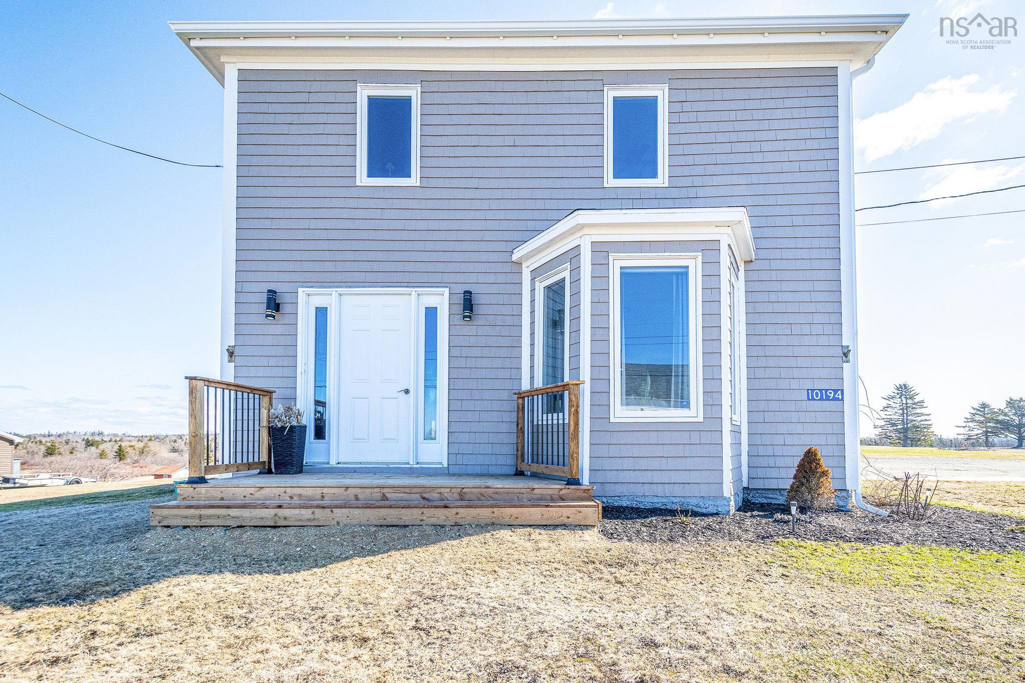 $349,000.00: 10194 1 Highway, Saulnierville