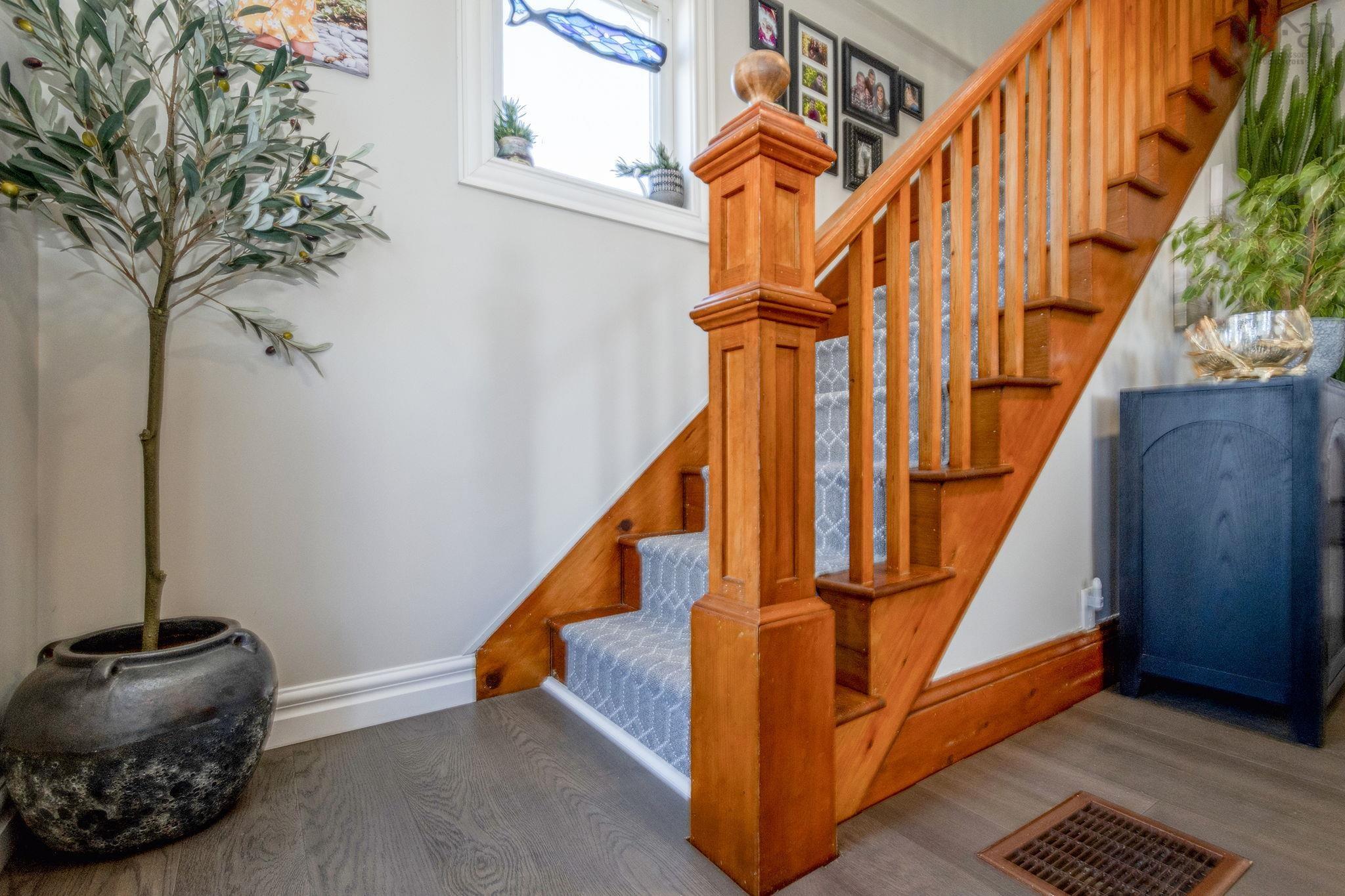 $369,000.00: 10194 1 Highway, Saulnierville