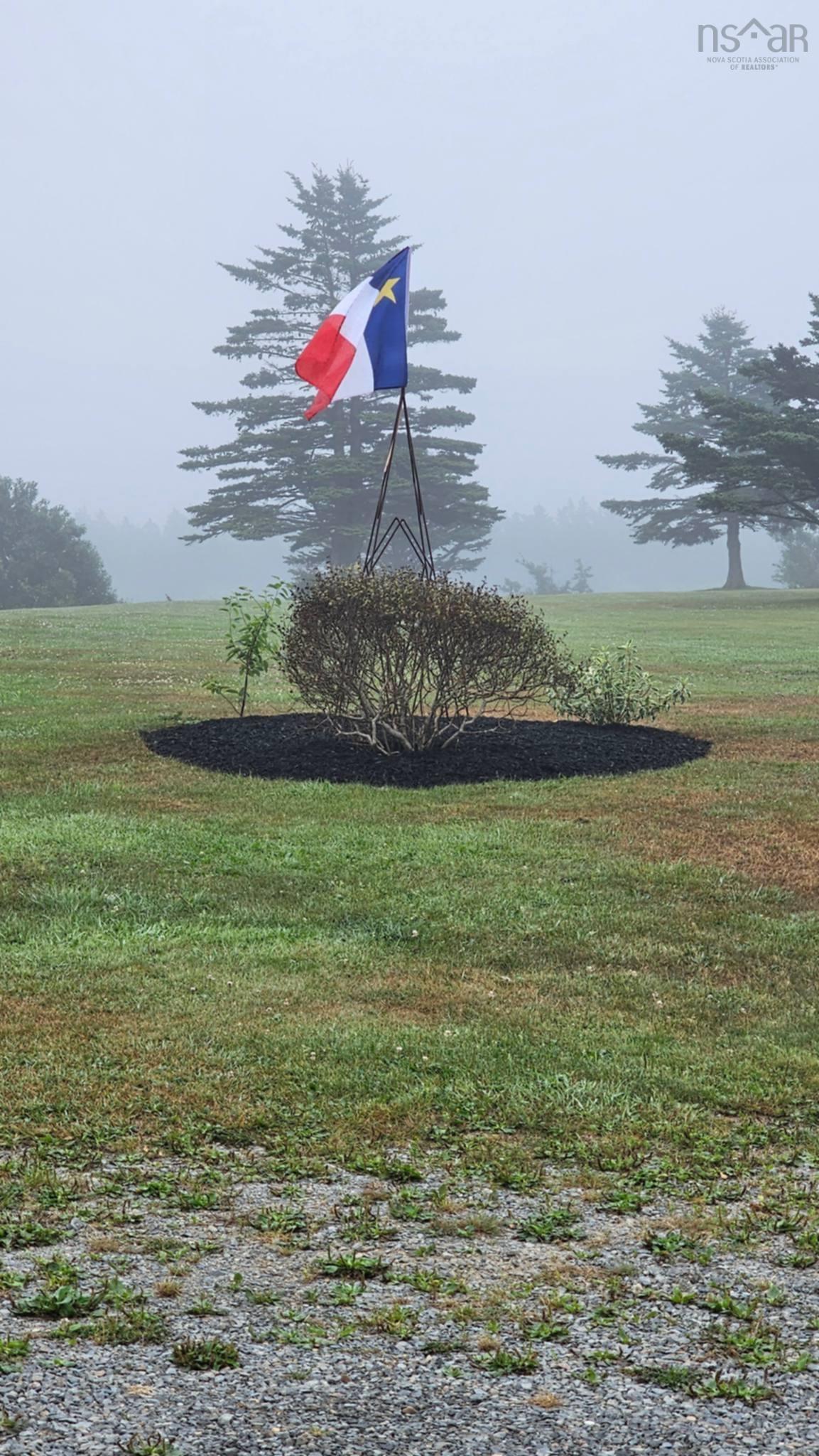 $369,000.00: 10194 1 Highway, Saulnierville