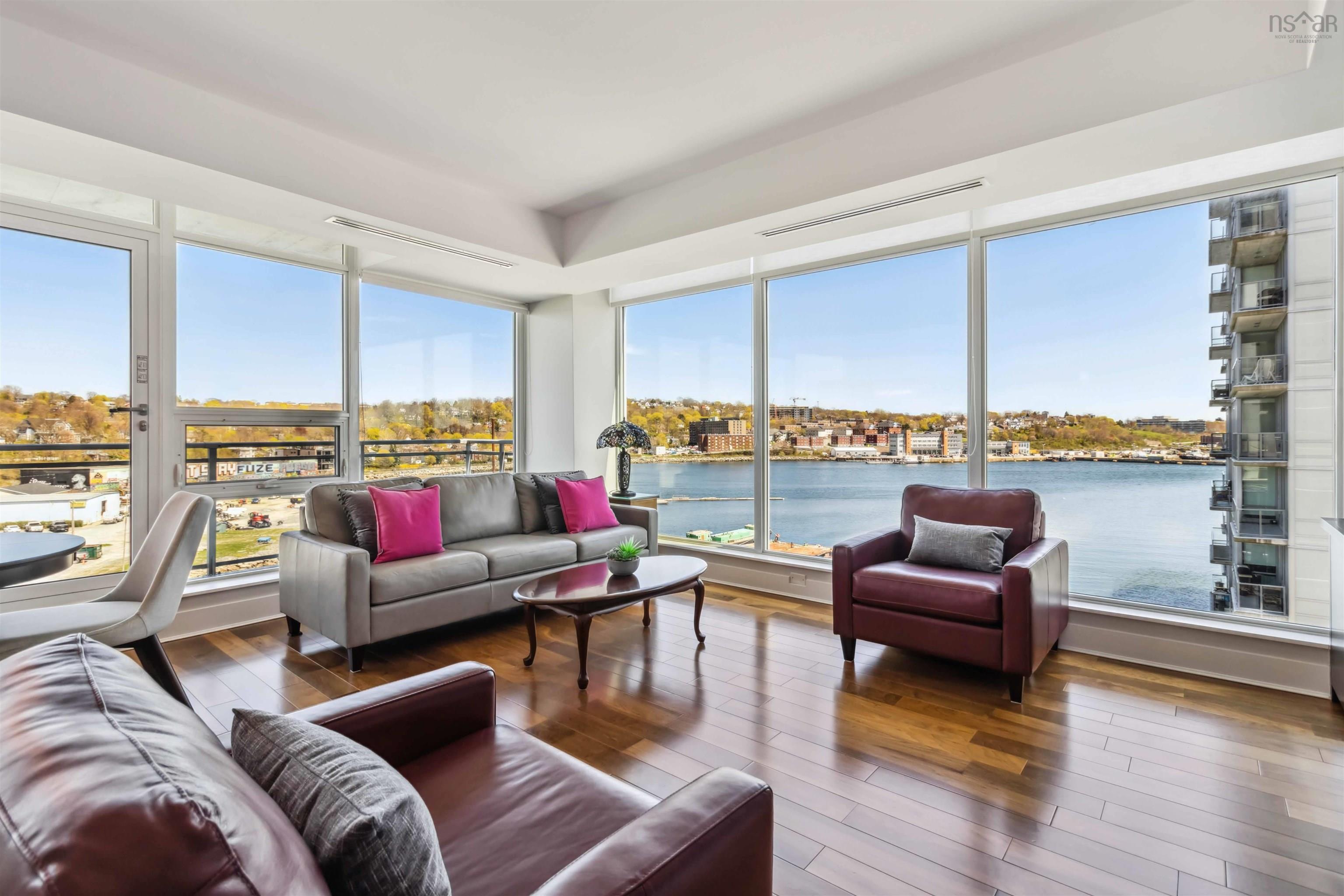 $739,900.00: 502 31 Kings Wharf Place, Dartmouth