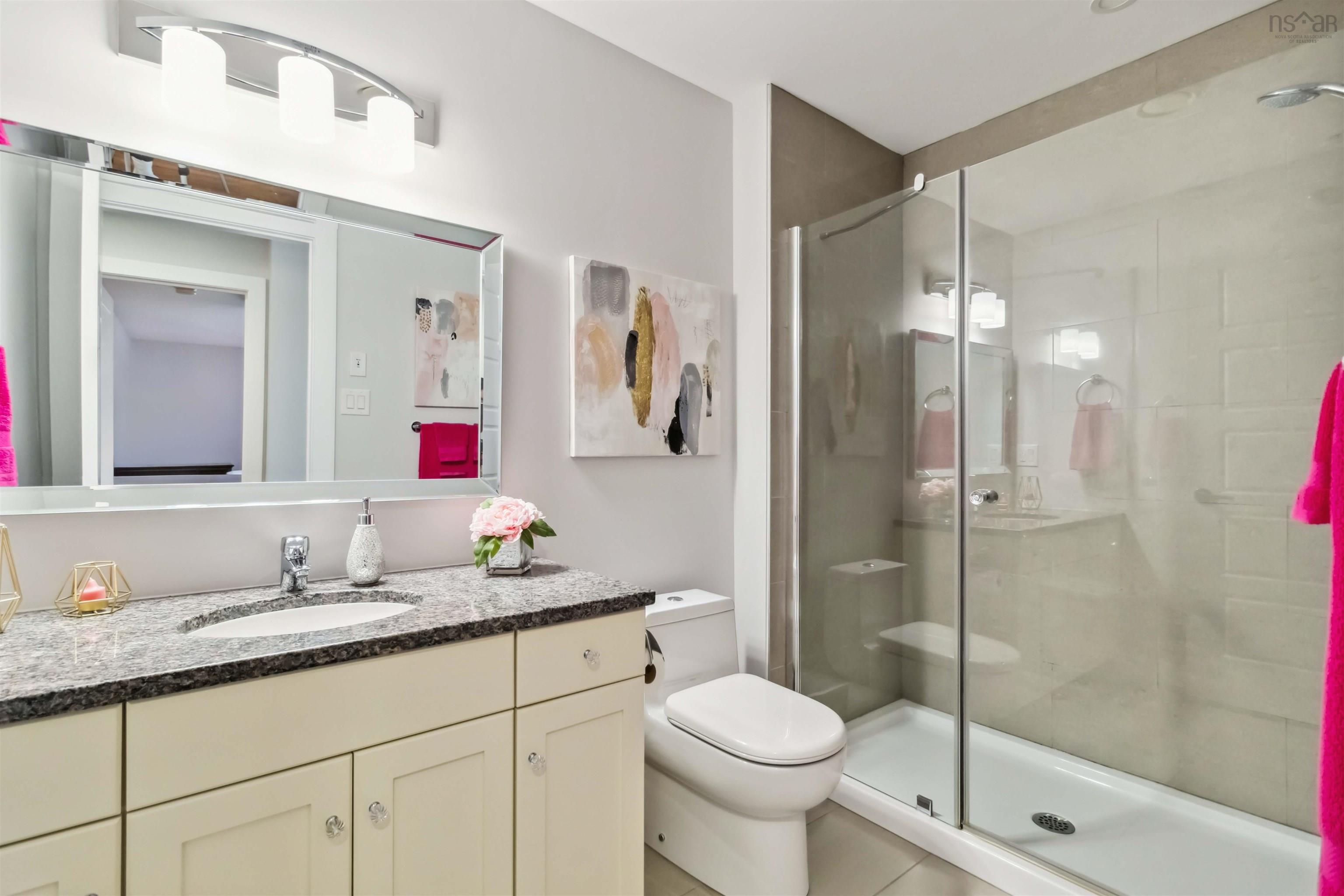 $739,900.00: 502 31 Kings Wharf Place, Dartmouth