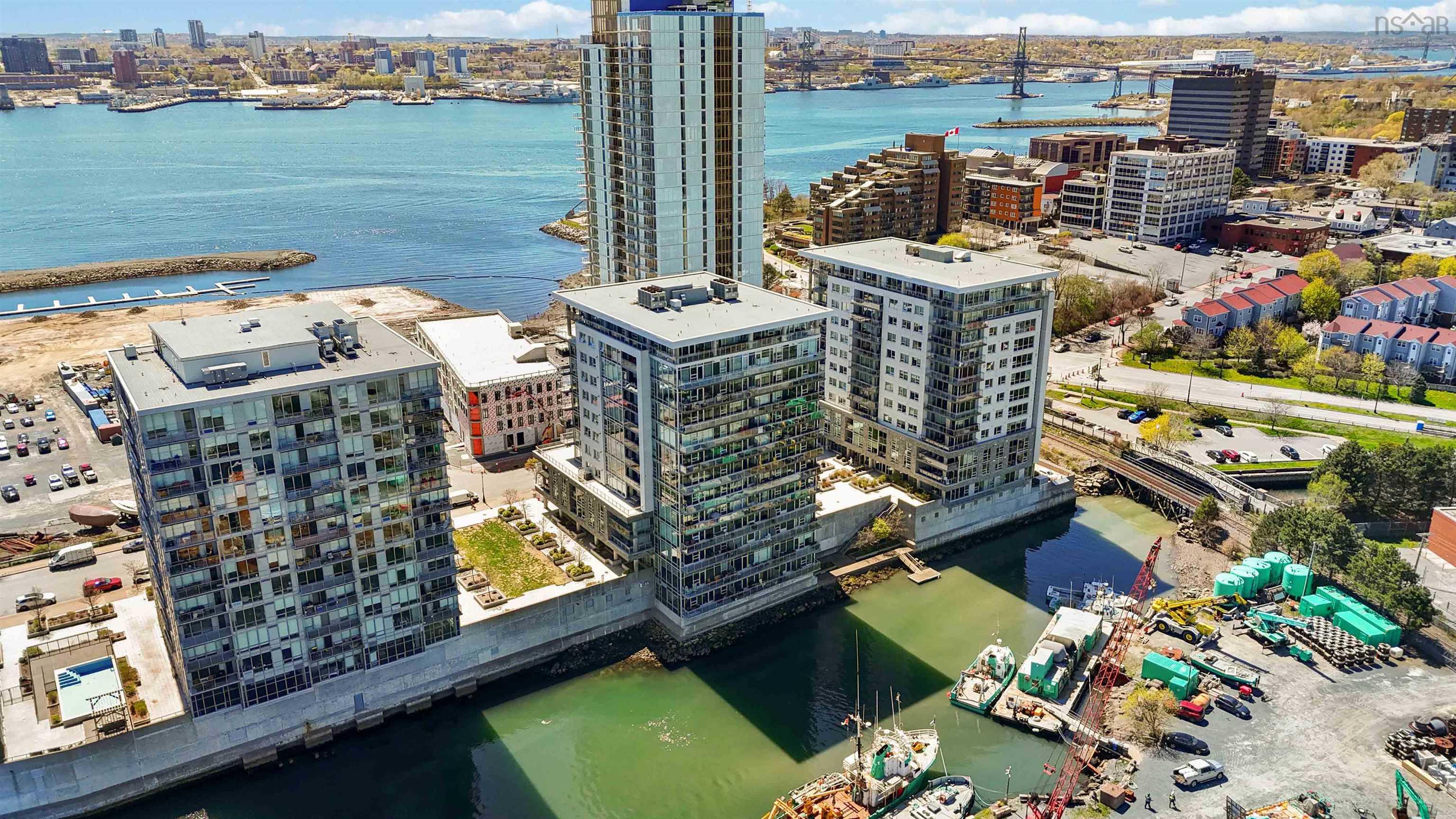 $739,900.00: 502 31 Kings Wharf Place, Dartmouth