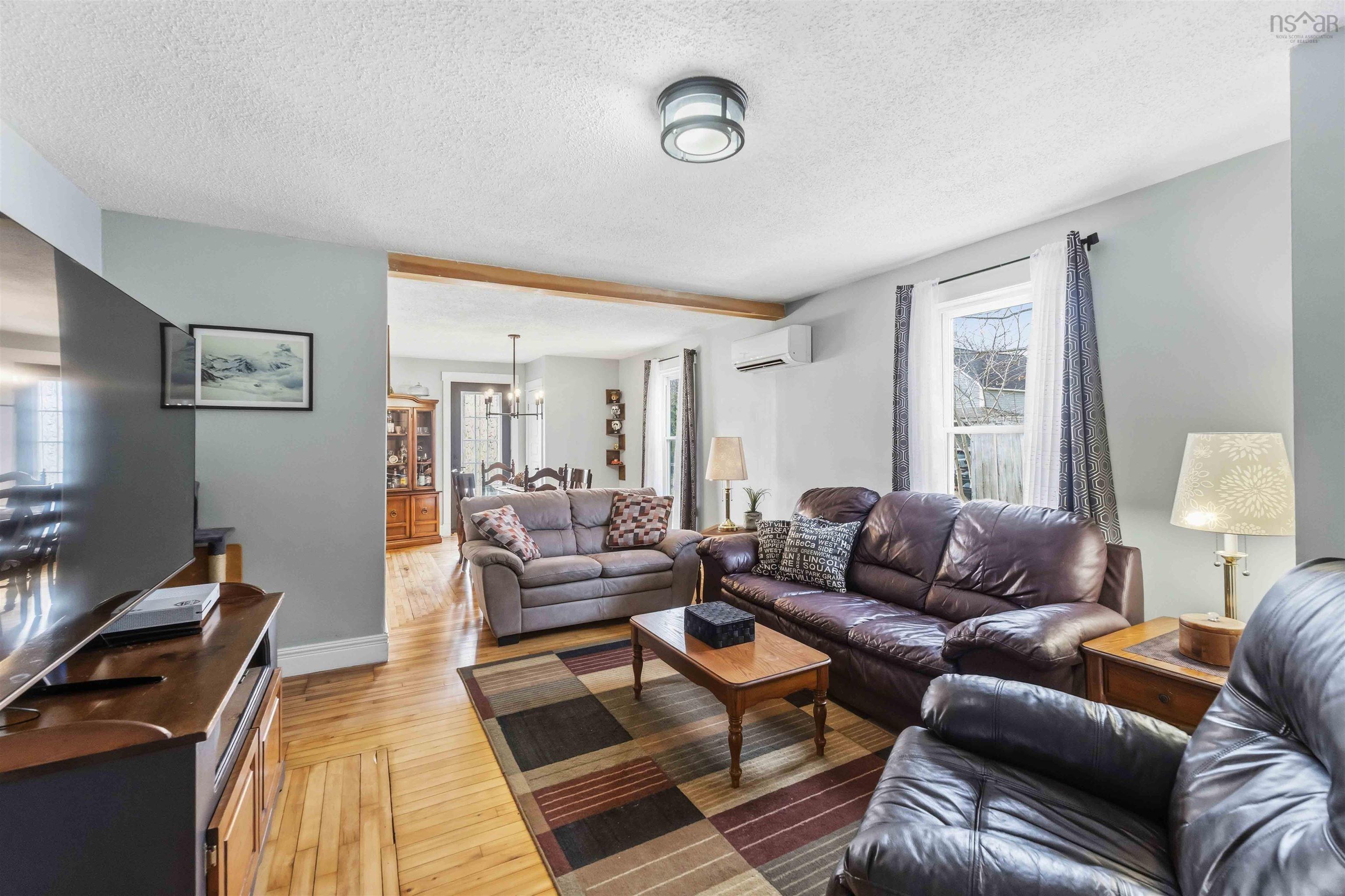 $335,000.00: 1471 Magee Drive, Kingston