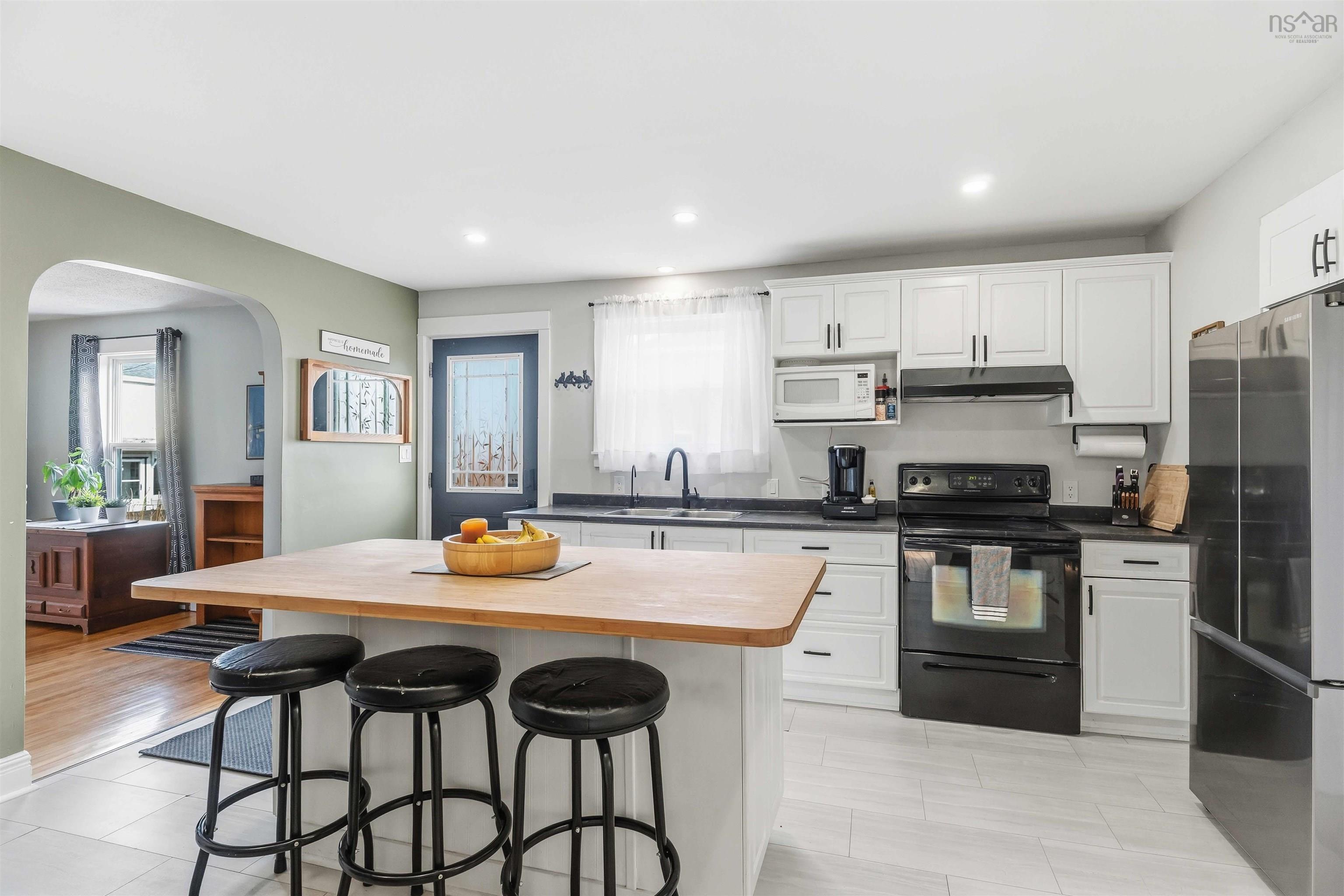 $335,000.00: 1471 Magee Drive, Kingston