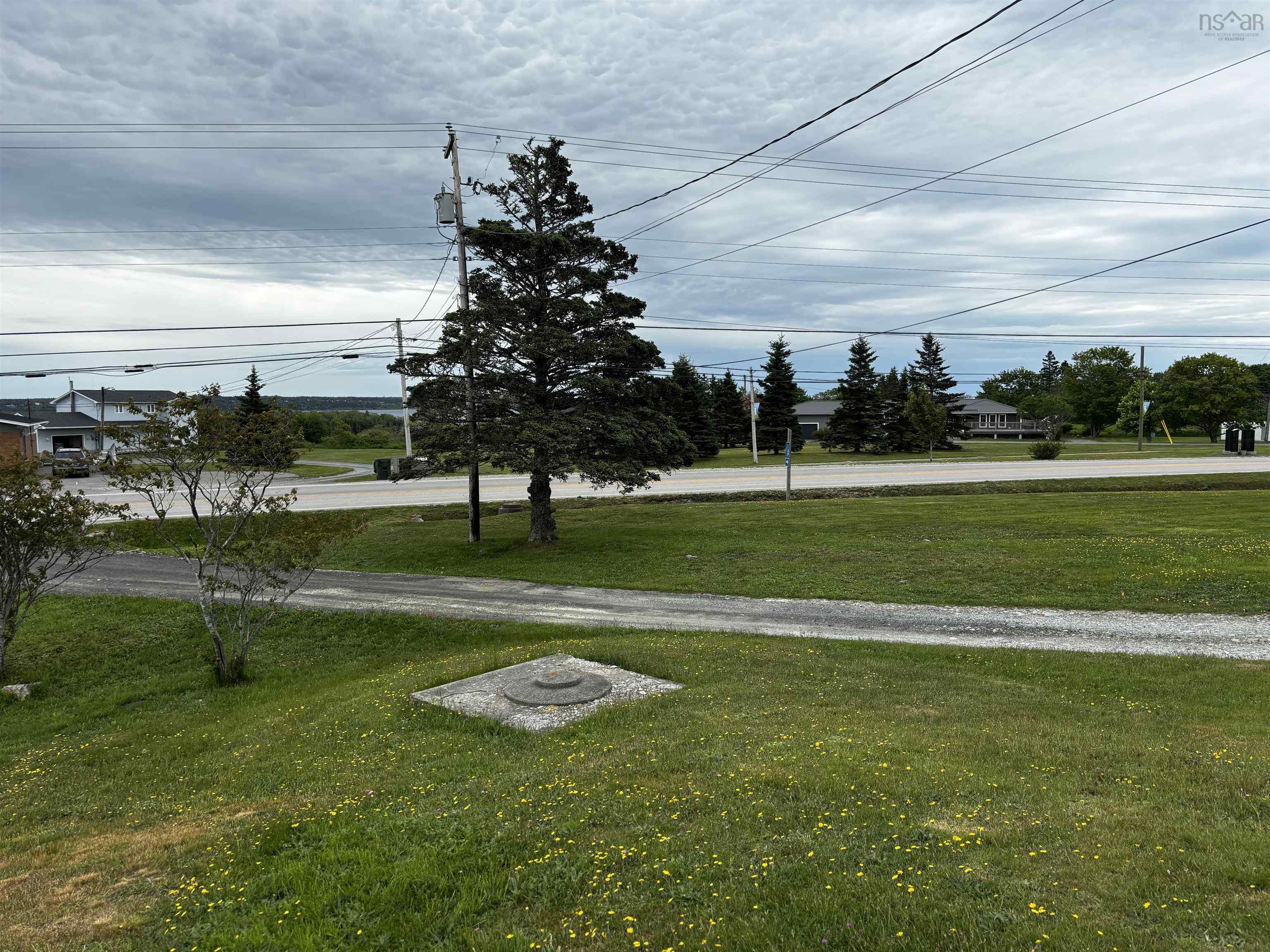 $199,000.00: 712 Highway 335, West Pubnico