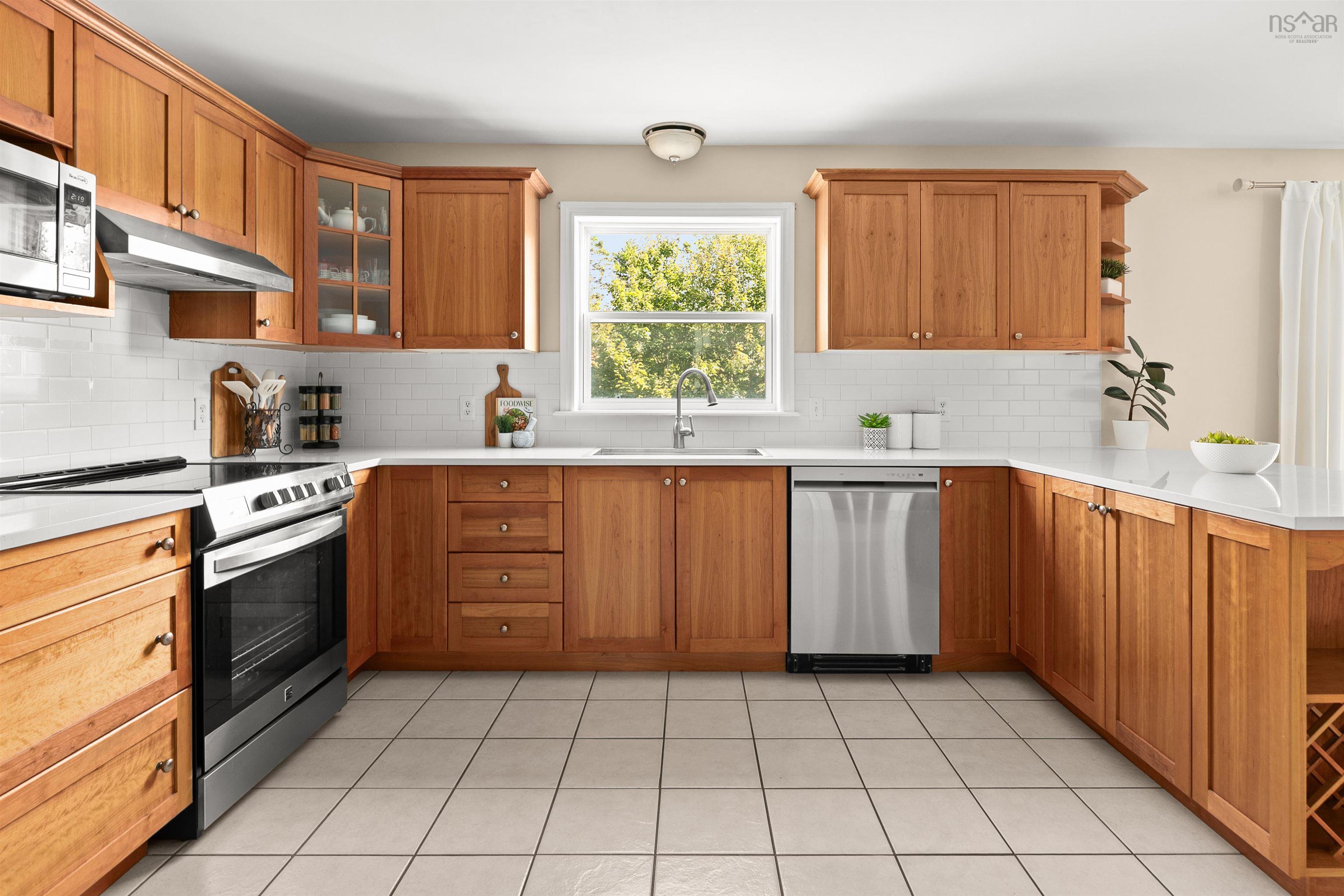 $759,000.00: 766 Westwood Boulevard, Upper Tantallon