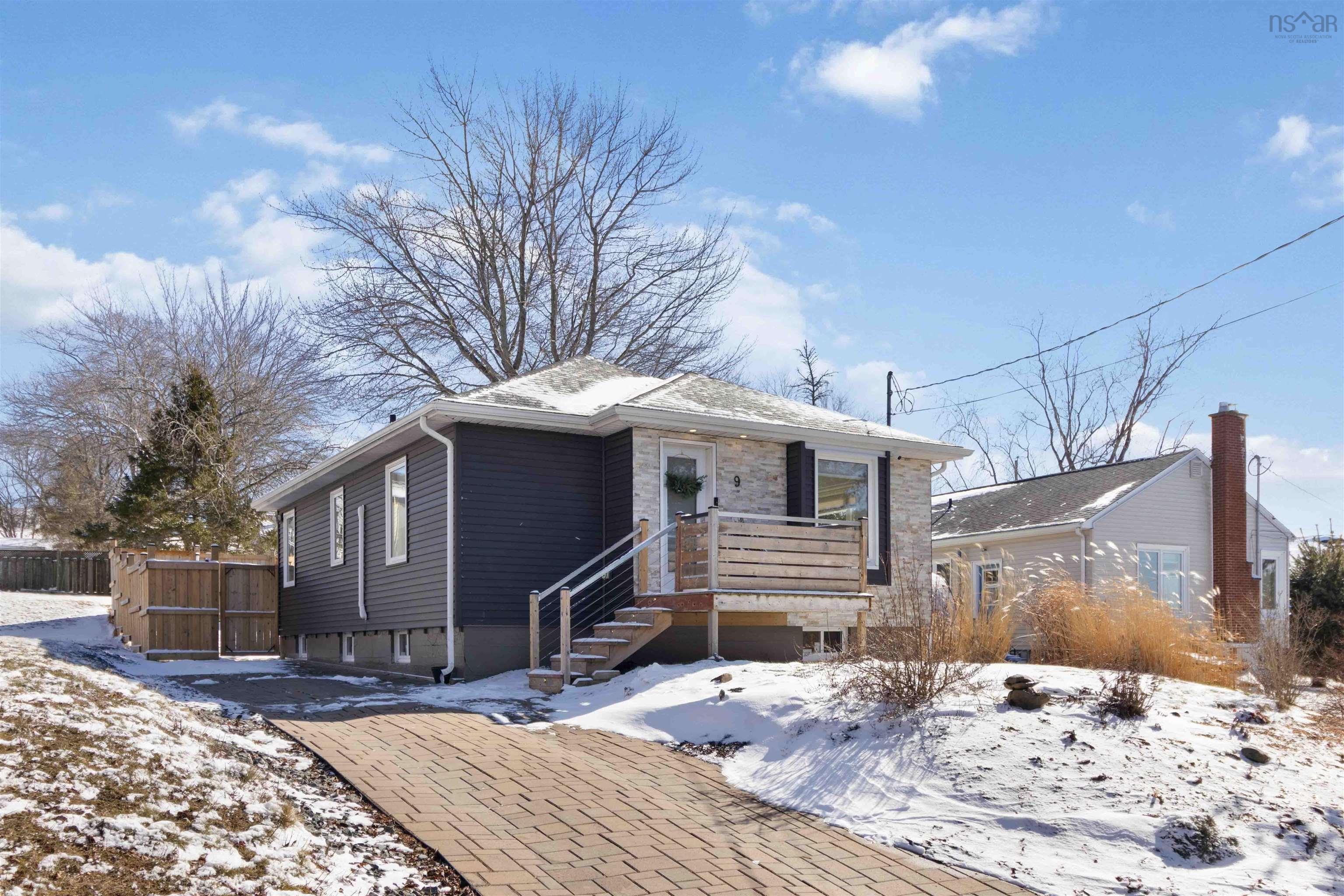 $574,900.00: 9 Tupper Street, Dartmouth