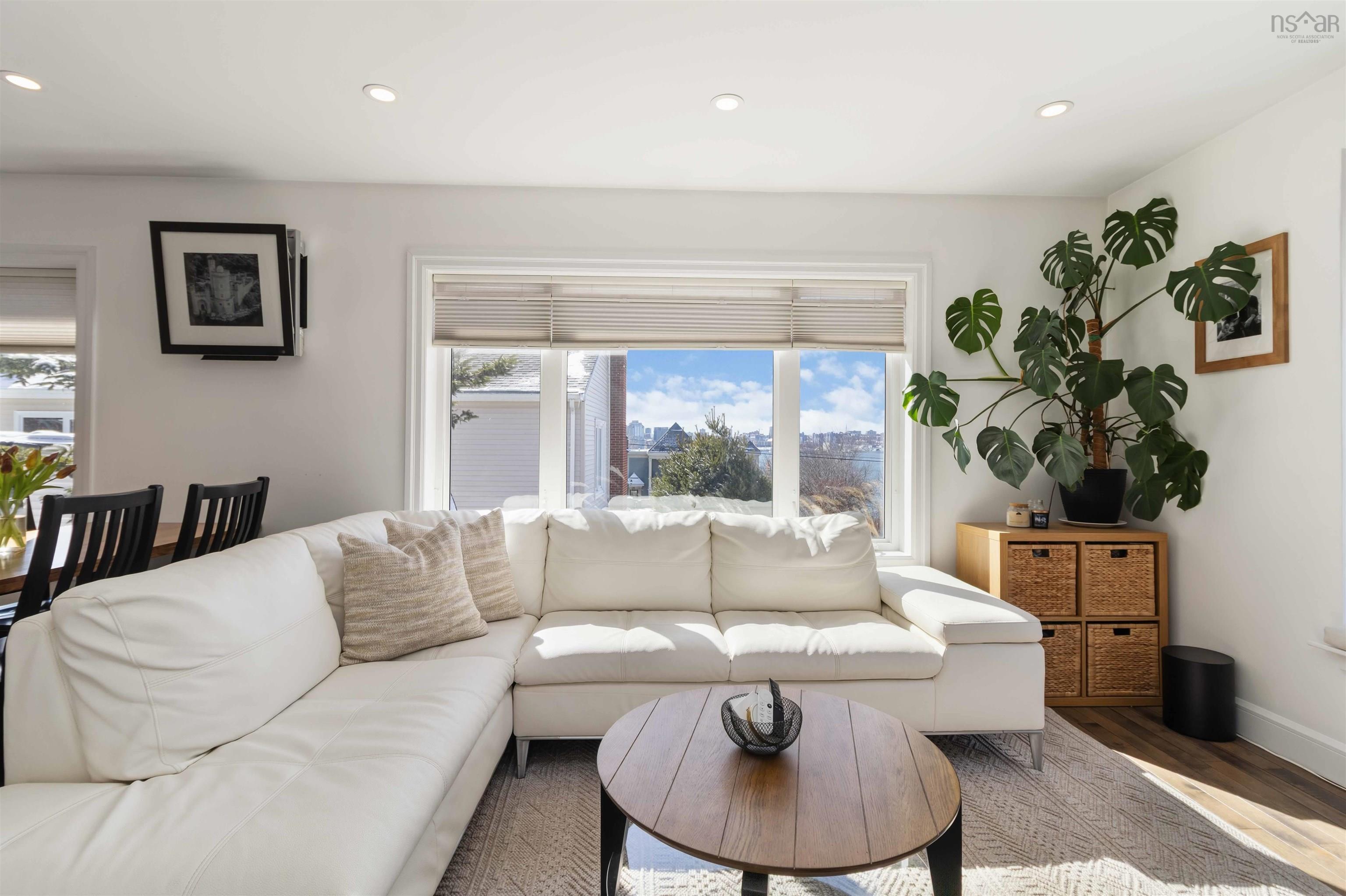 $574,900.00: 9 Tupper Street, Dartmouth