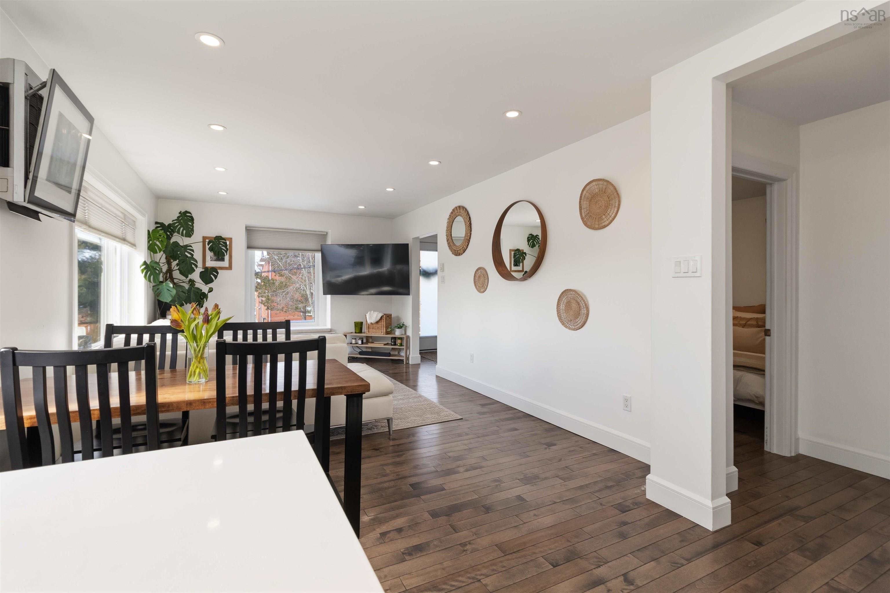 $574,900.00: 9 Tupper Street, Dartmouth