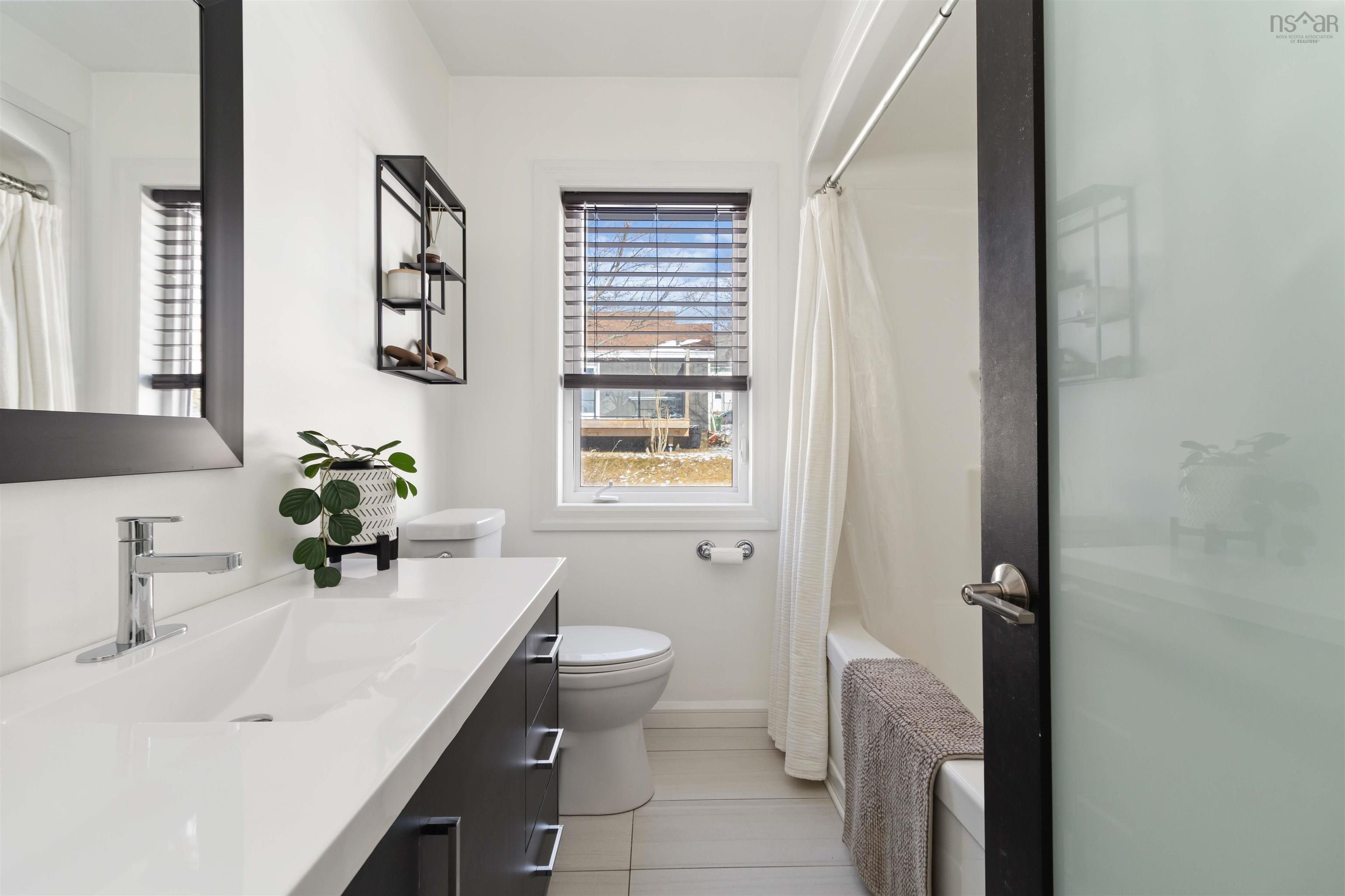 $574,900.00: 9 Tupper Street, Dartmouth