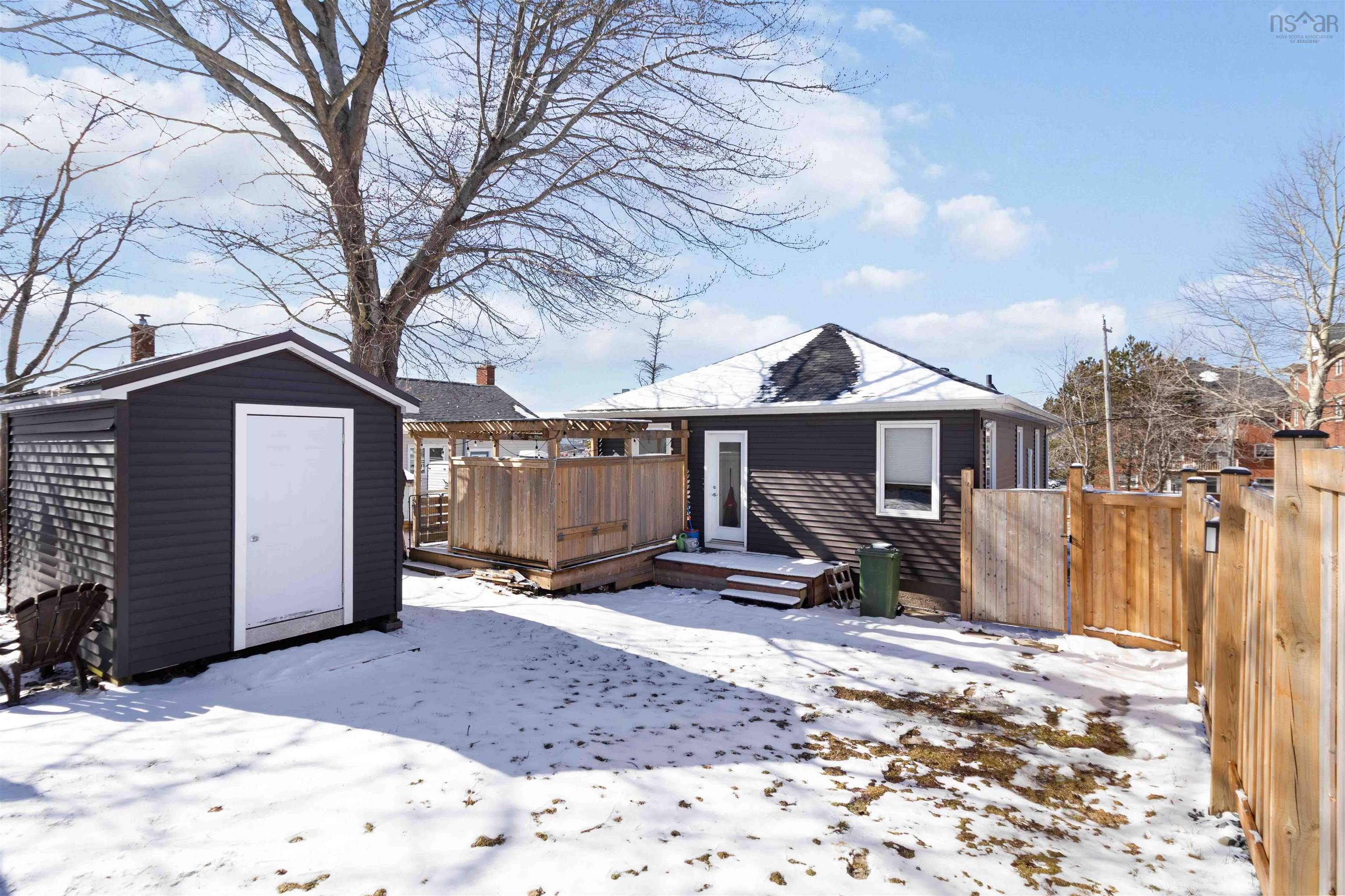 $574,900.00: 9 Tupper Street, Dartmouth