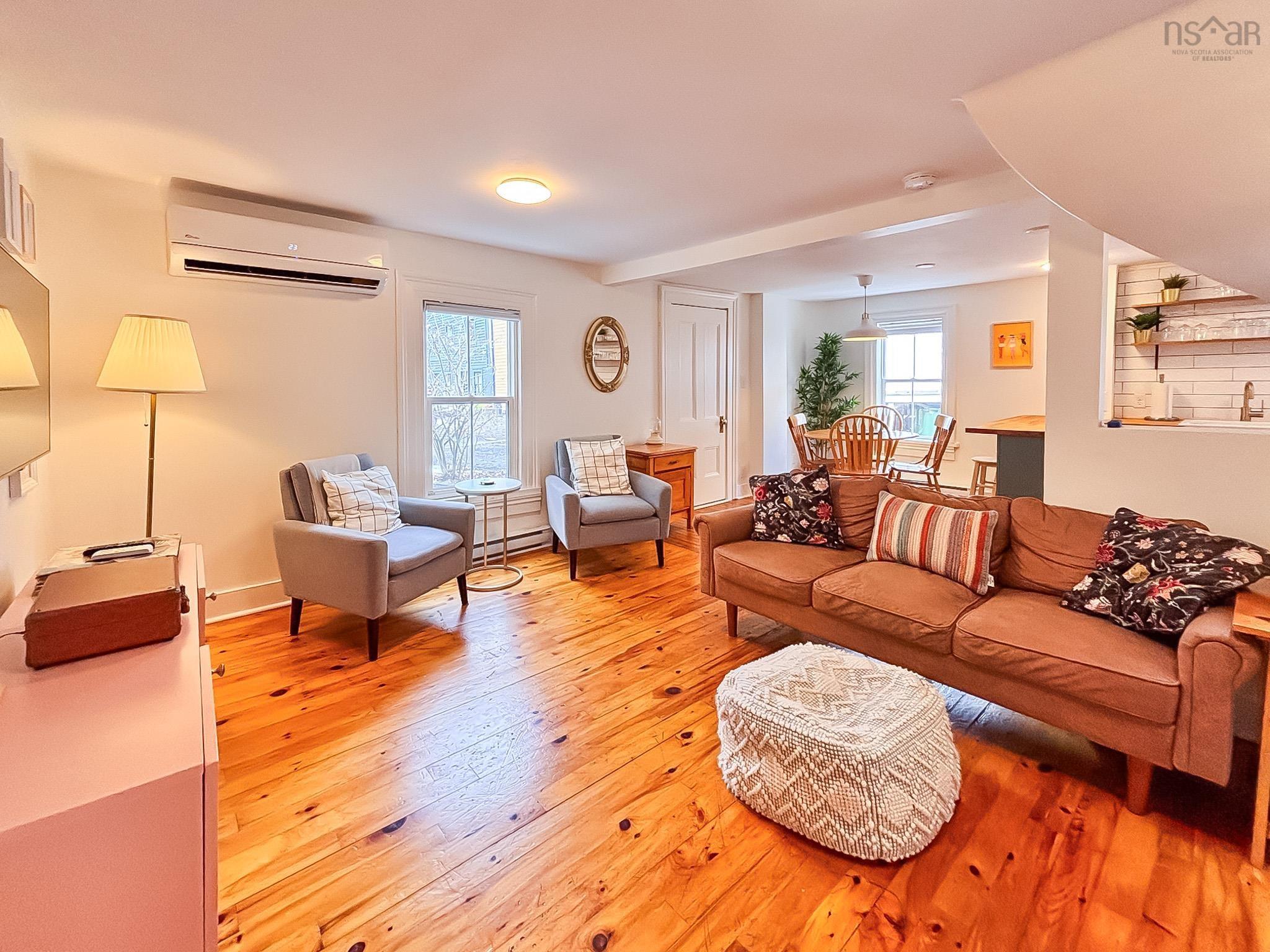 $499,900.00: 9 Prince Street, Lunenburg