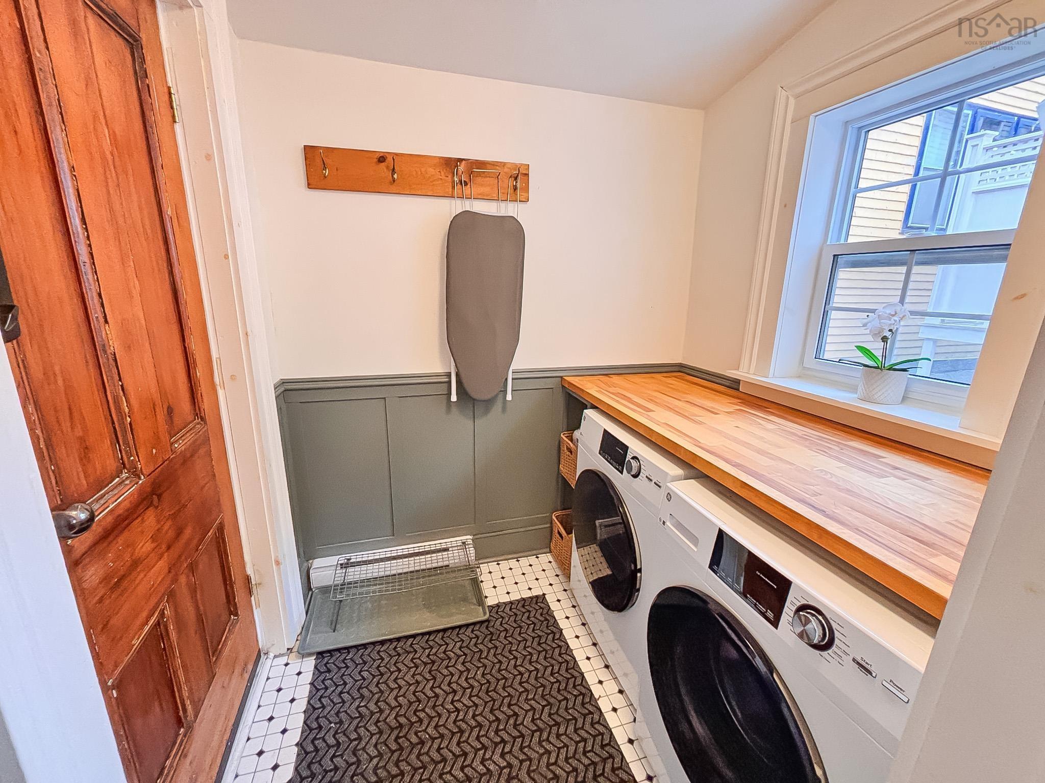 $499,900.00: 9 Prince Street, Lunenburg