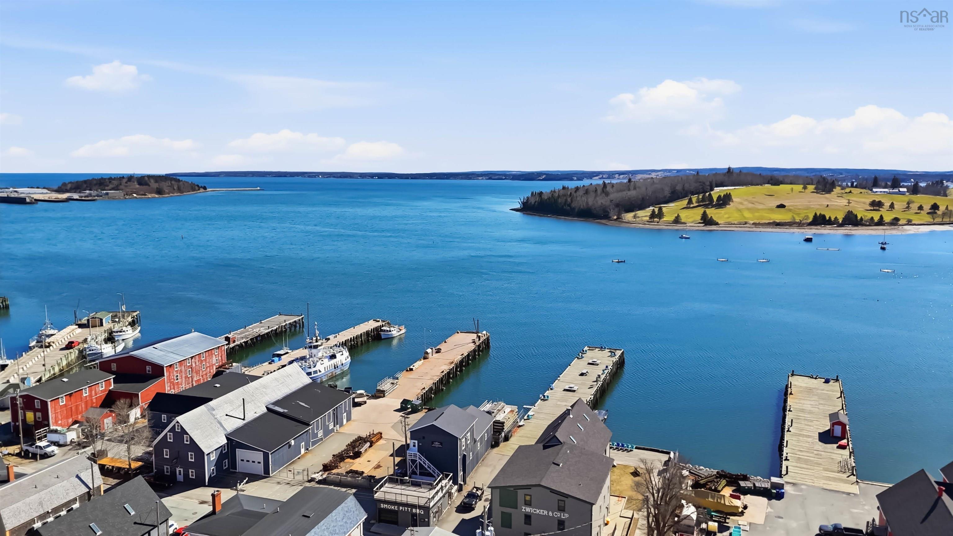 $499,900.00: 9 Prince Street, Lunenburg