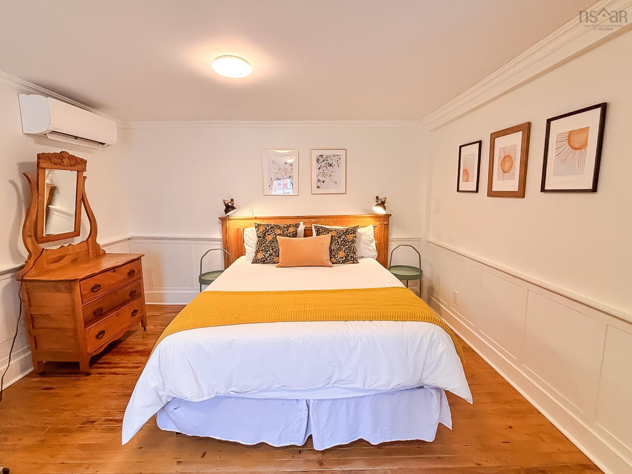 $499,900.00: 9 Prince Street, Lunenburg