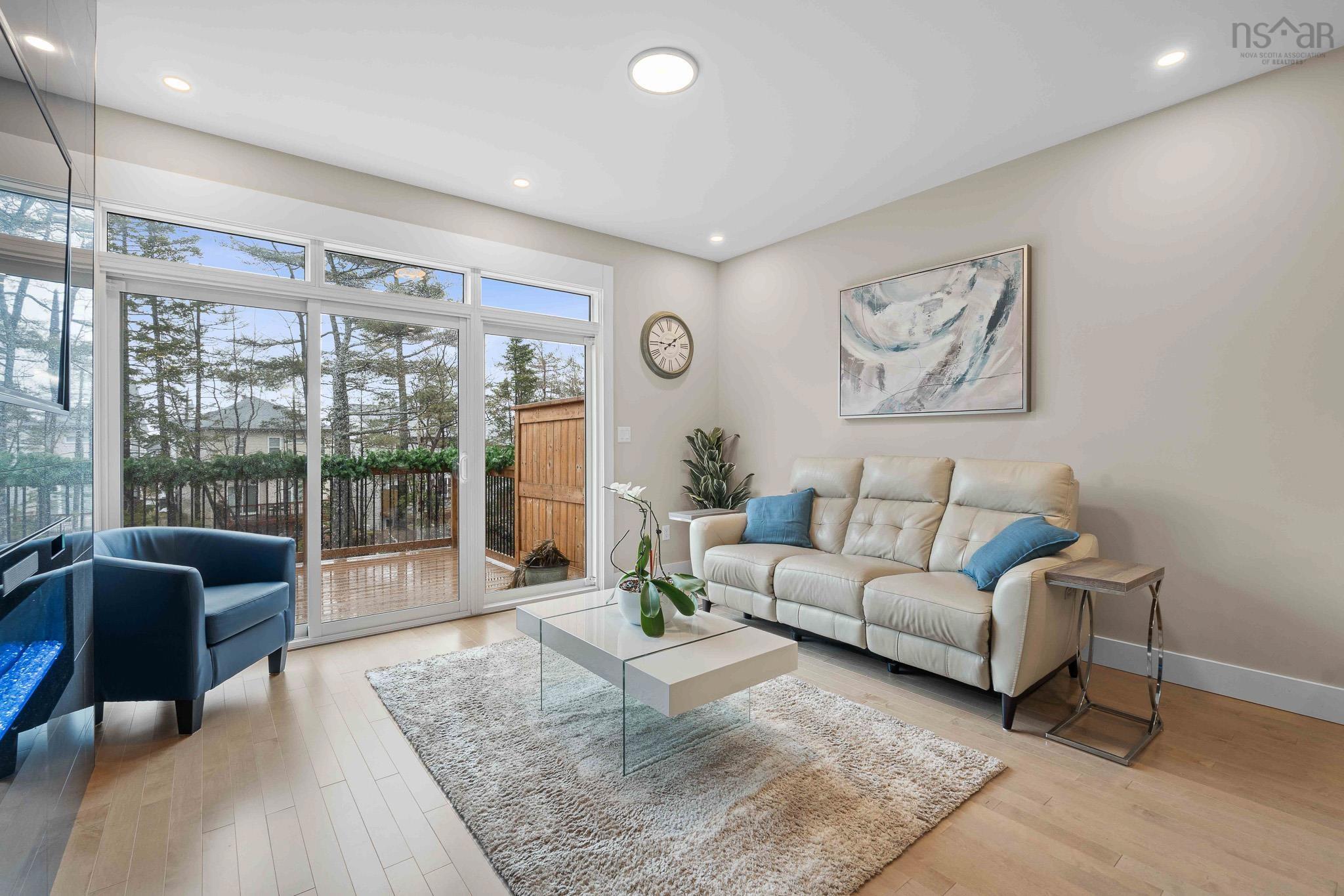 $849,900.00: 14 Helen Creighton Court, Bedford