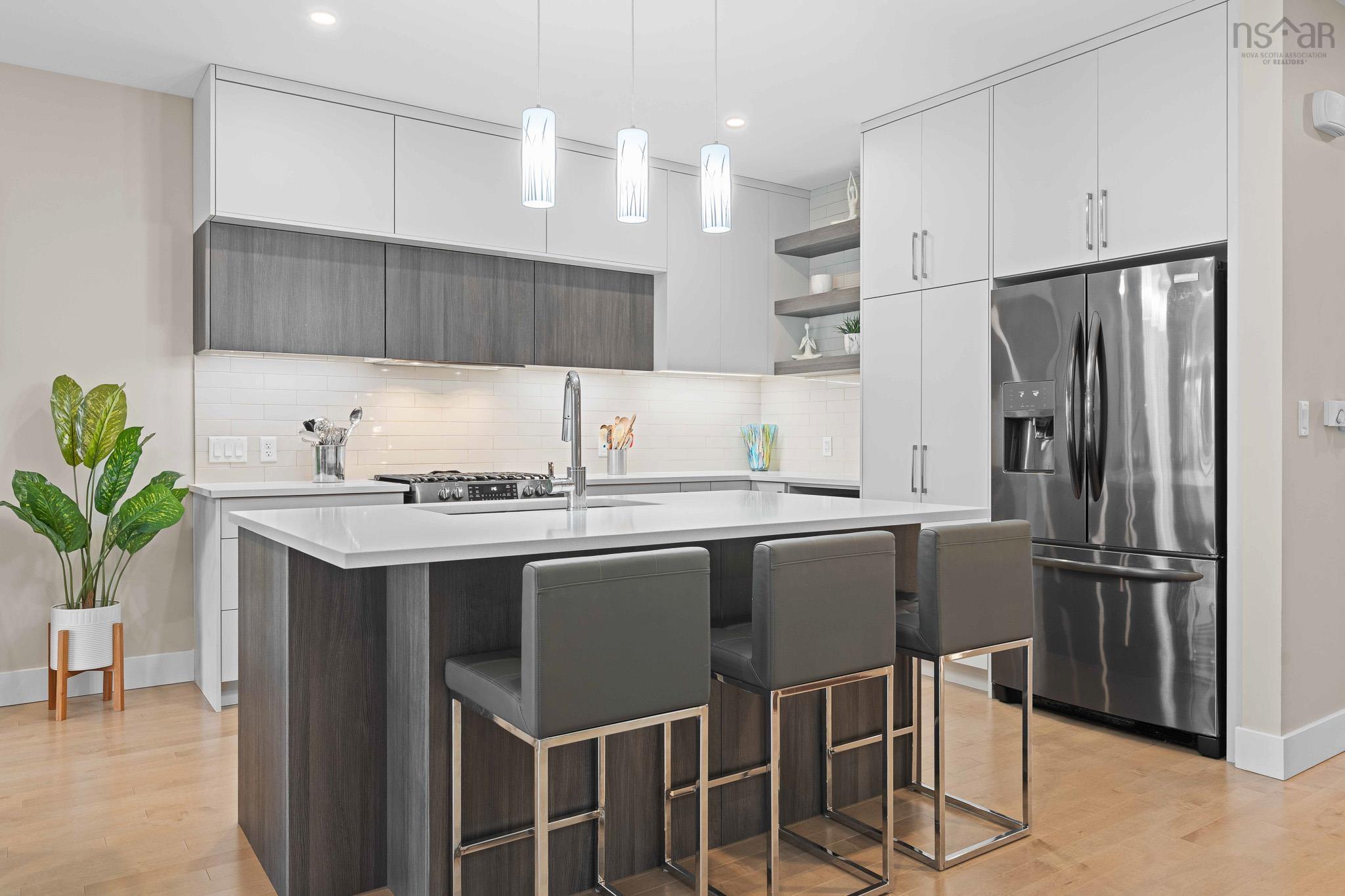 $849,900.00: 14 Helen Creighton Court, Bedford