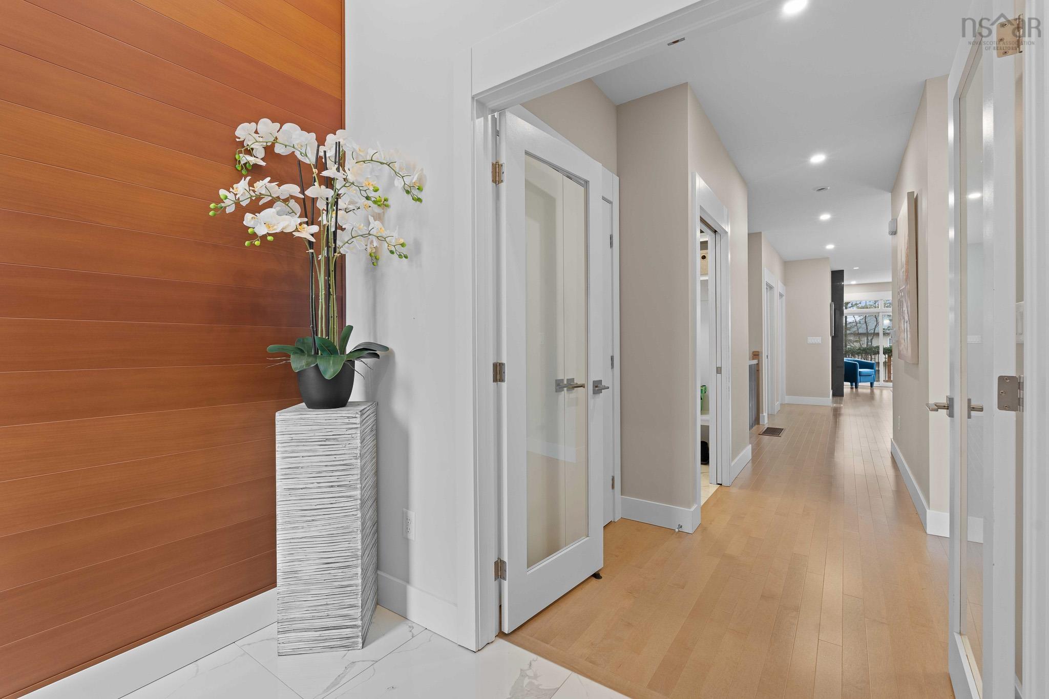 $849,900.00: 14 Helen Creighton Court, Bedford