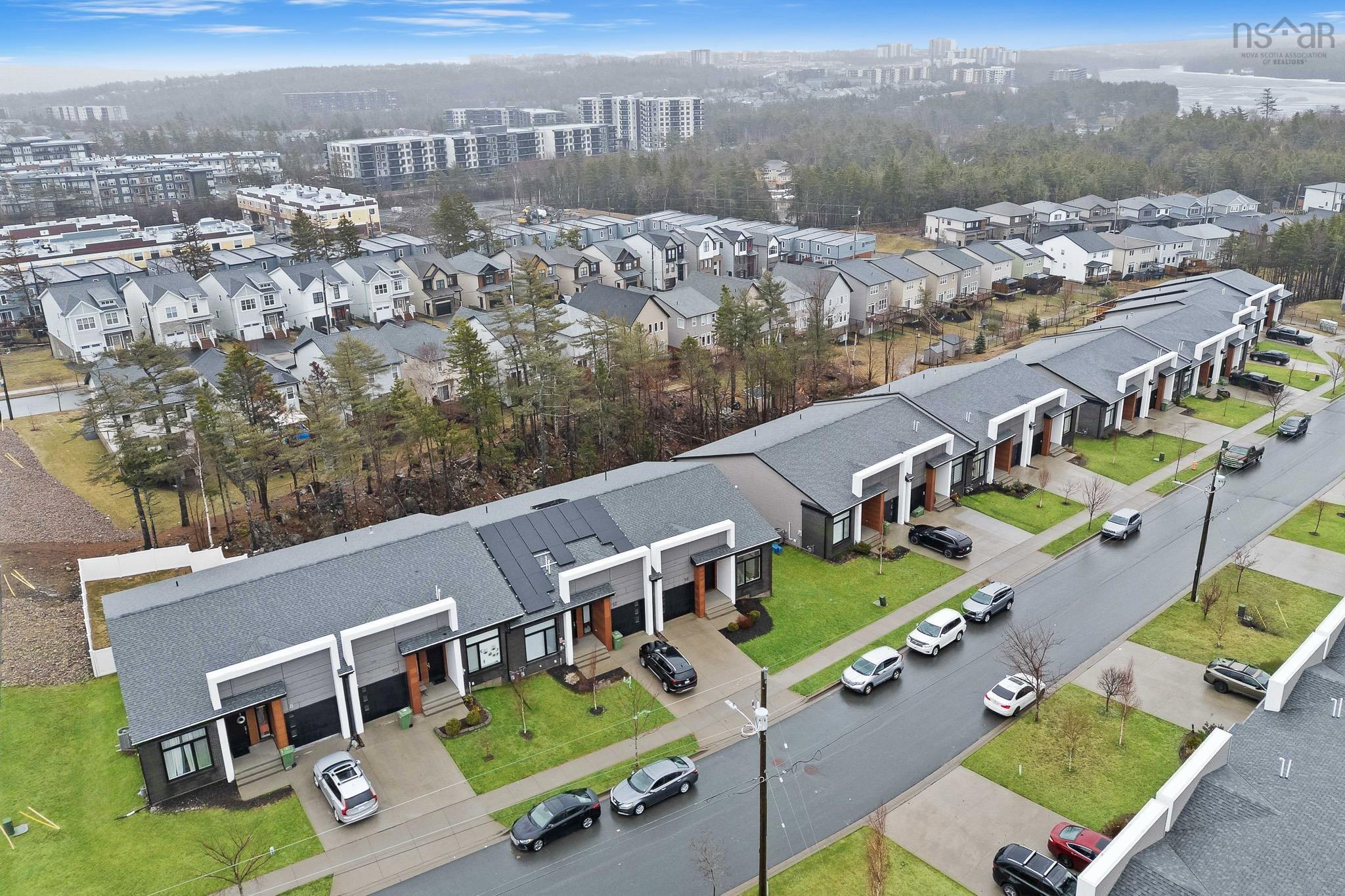 $849,900.00: 14 Helen Creighton Court, Bedford