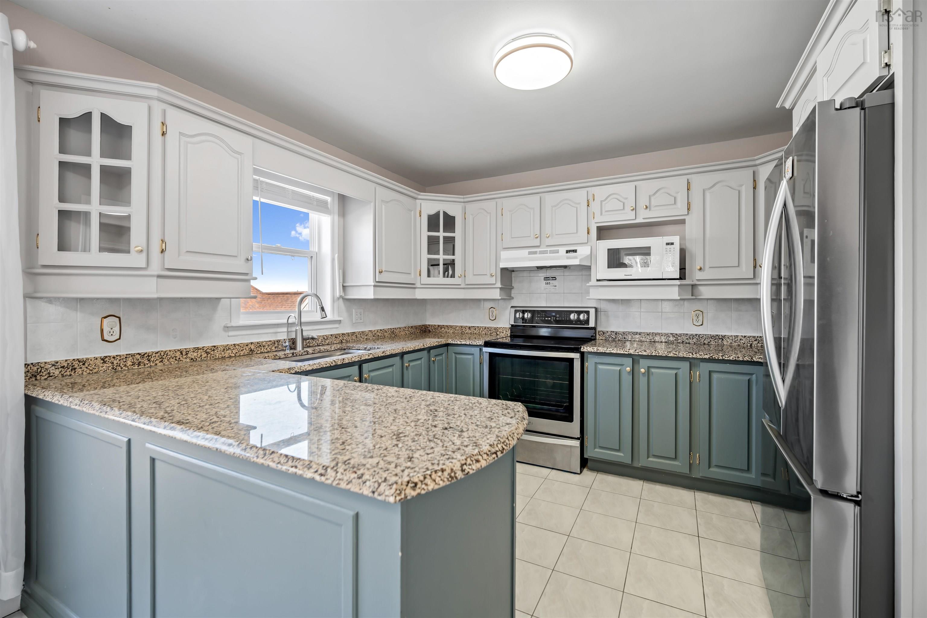 $670,000.00: 6 Binnacle Court, Bedford