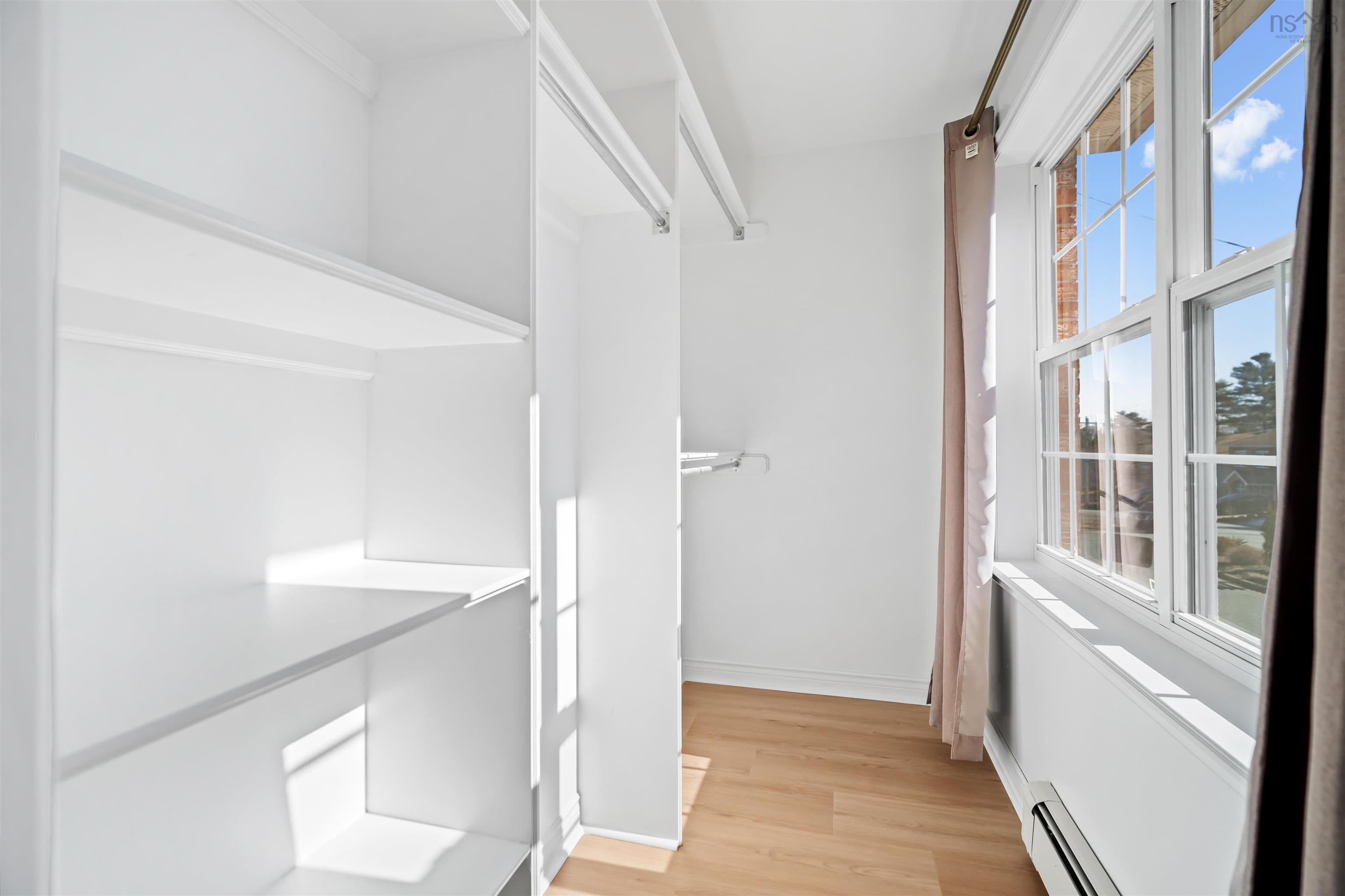 $670,000.00: 6 Binnacle Court, Bedford