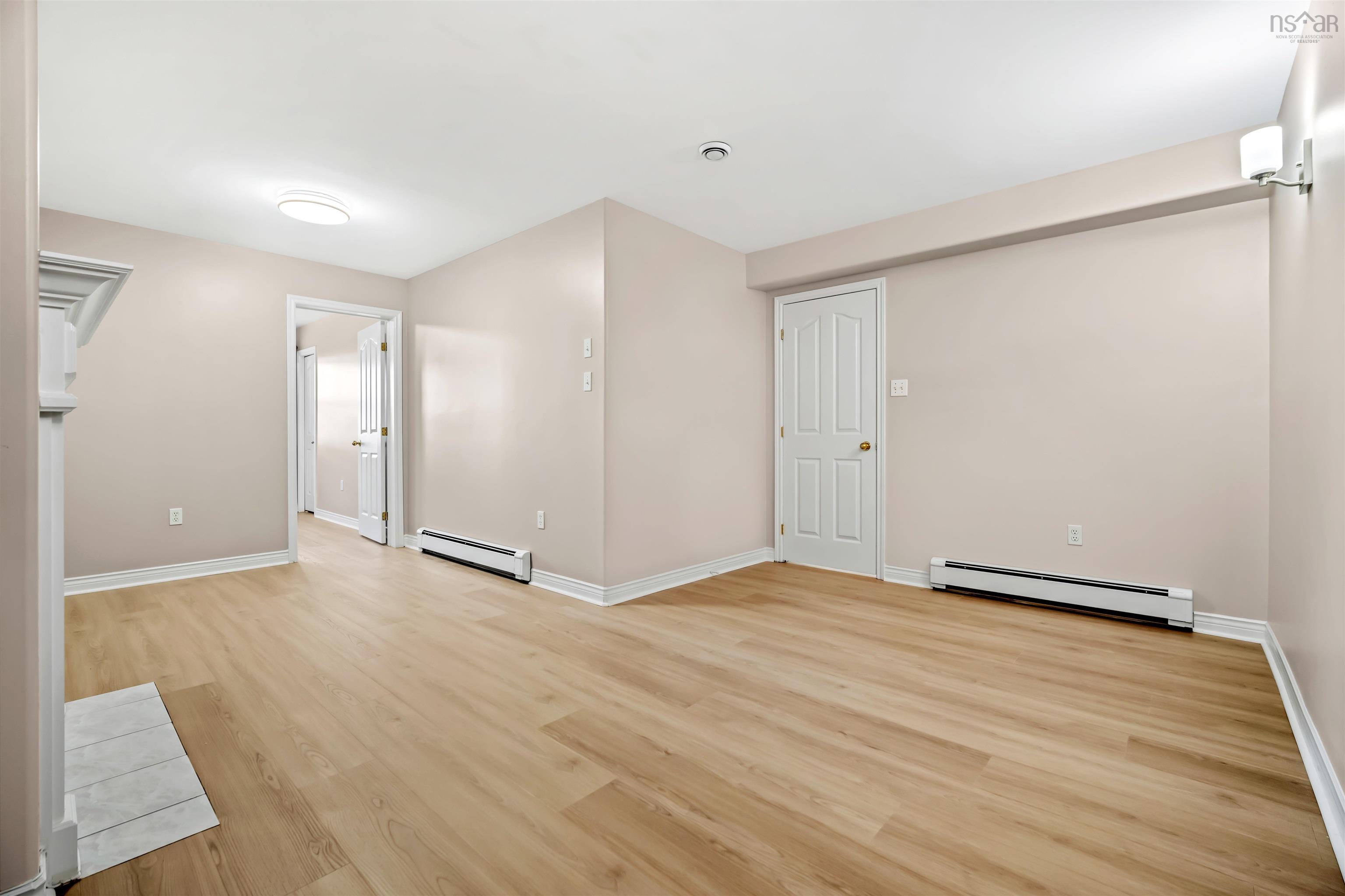 $670,000.00: 6 Binnacle Court, Bedford